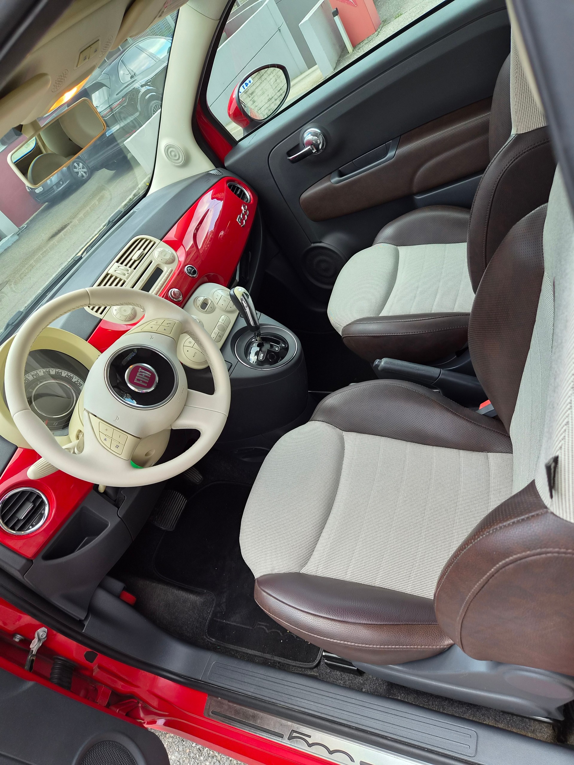 FIAT 500C 1.4 16V Lounge Dualogic-image-4