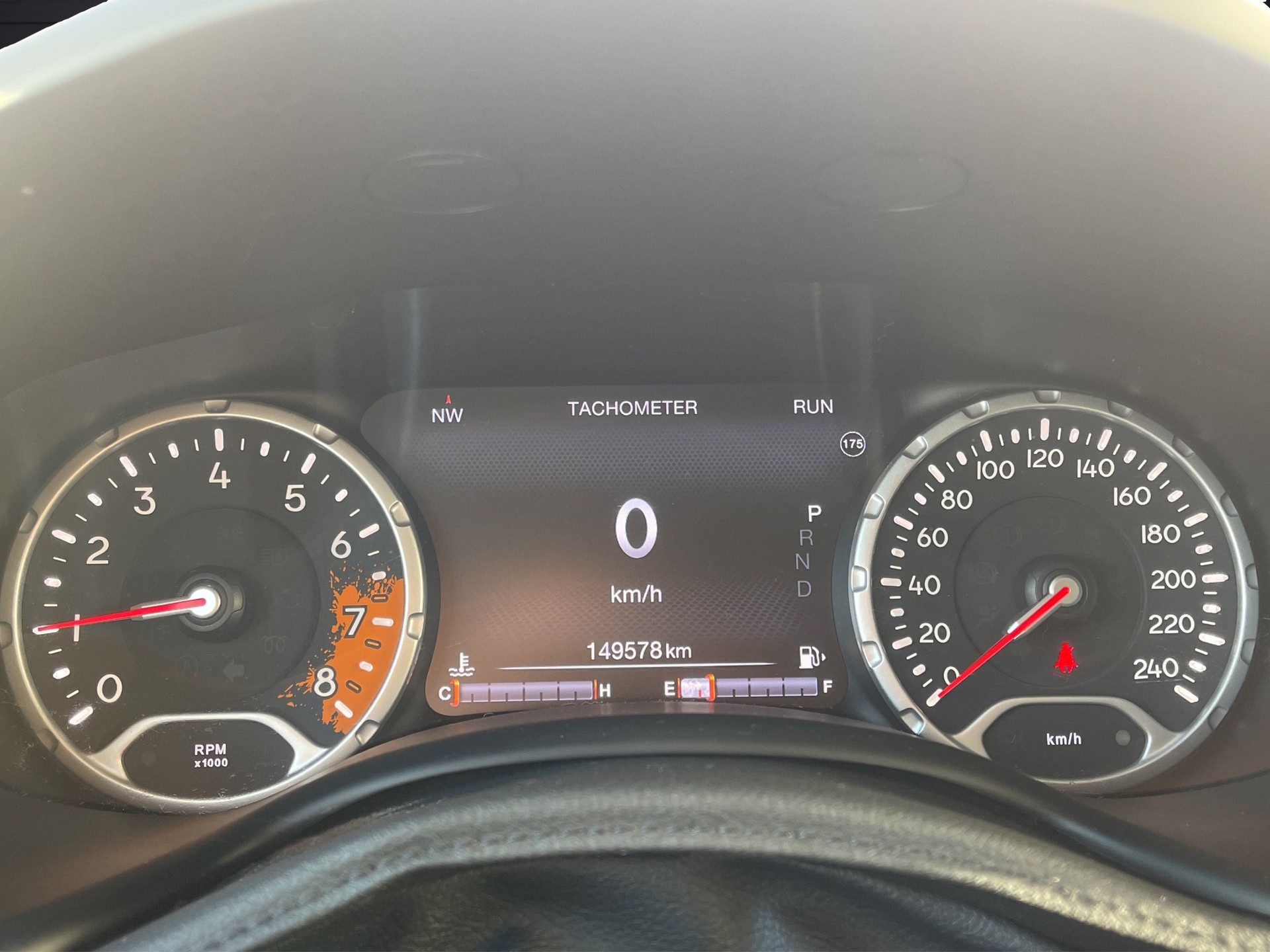 JEEP Renegade 1.4 Turbo Limited AWD-image-28