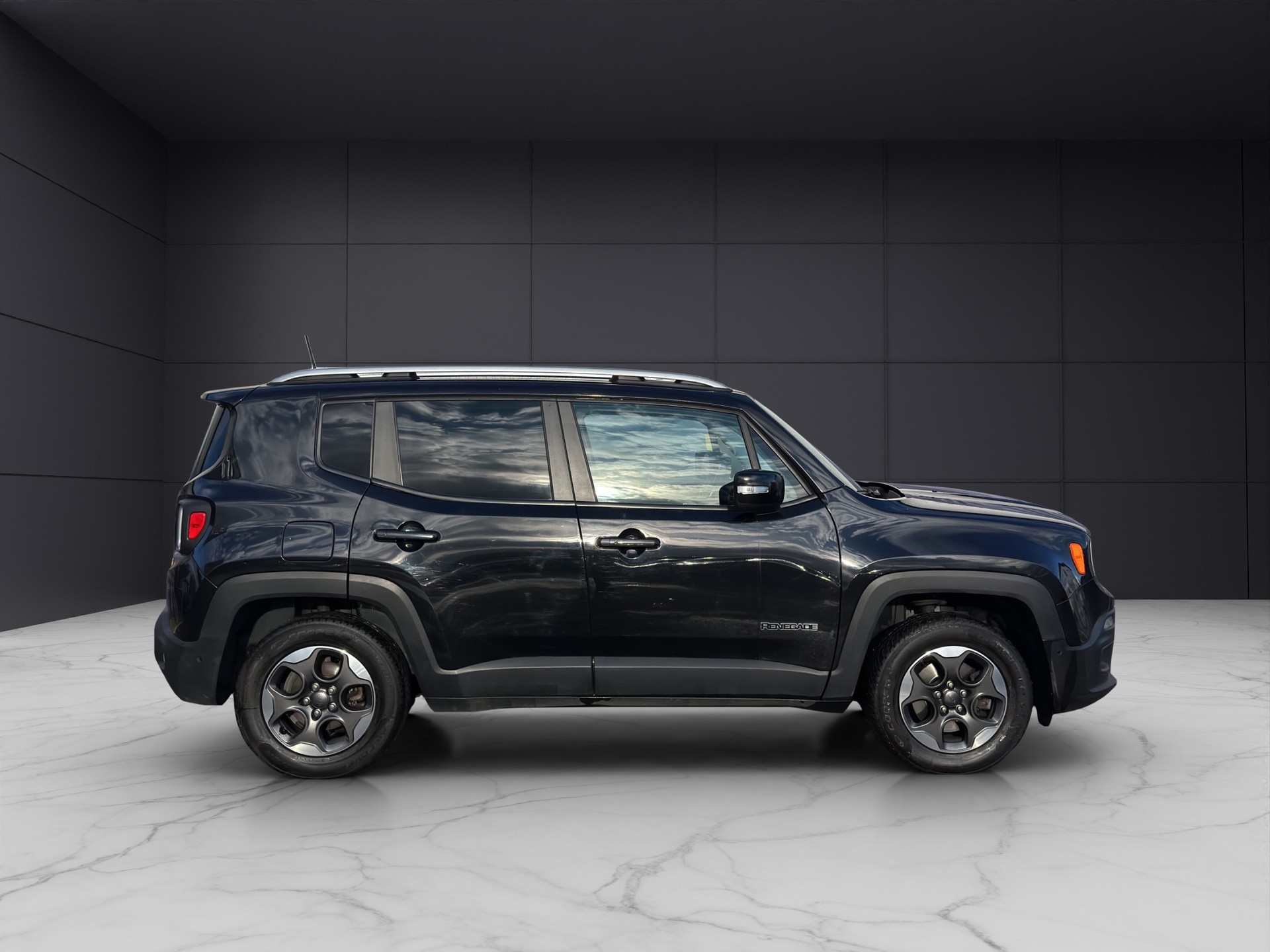 JEEP Renegade 1.4 Turbo Limited AWD-image-6