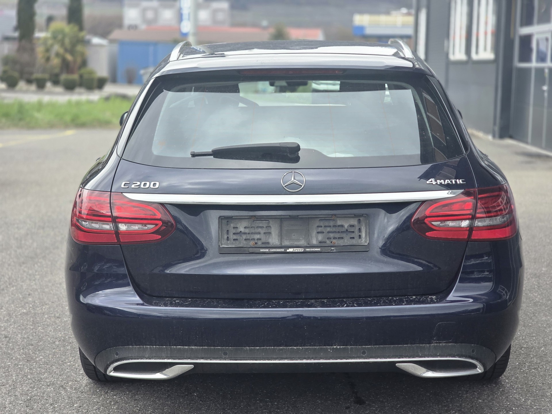 MERCEDES-BENZ C 200 Swiss Star Avantgarde 4M 9G-Tronic-image-3