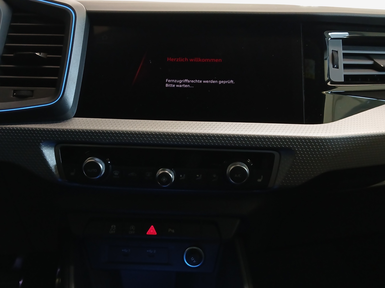 AUDI A1 Sportback 30 TFSI S Line Attraction S-tronic-image-10