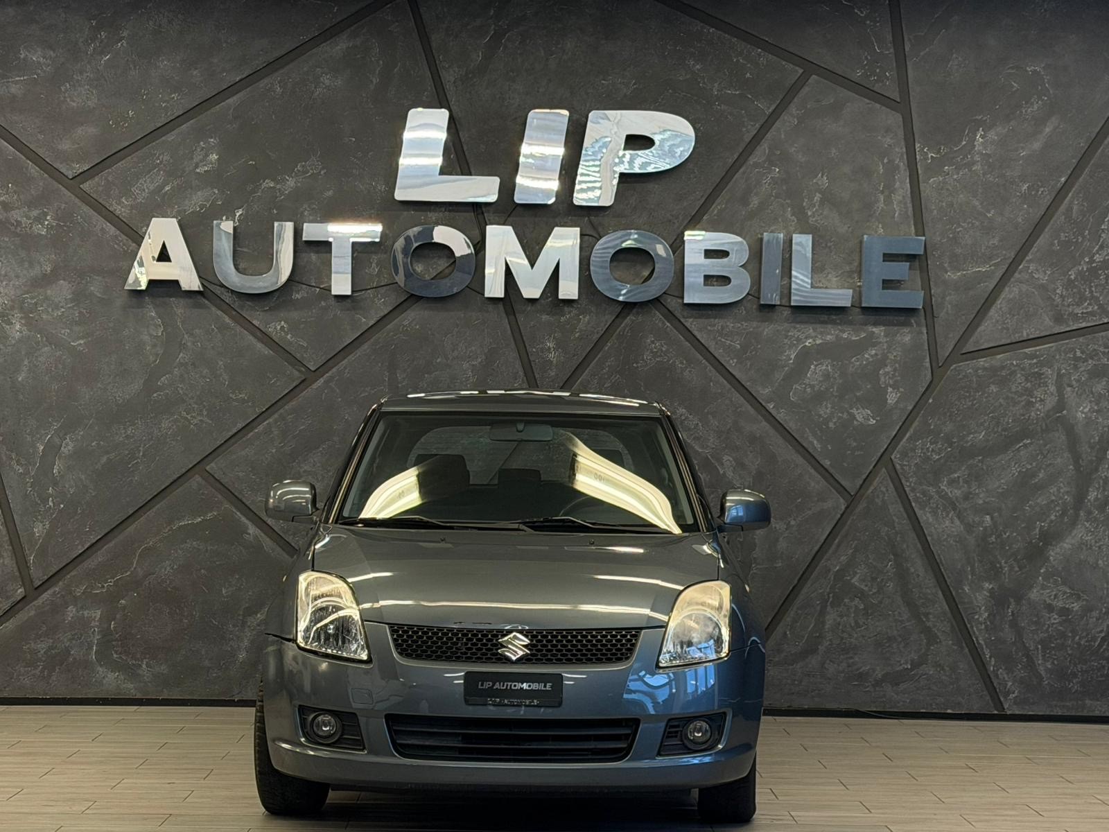 SUZUKI Swift 1.3i 16V GL Top-image-1