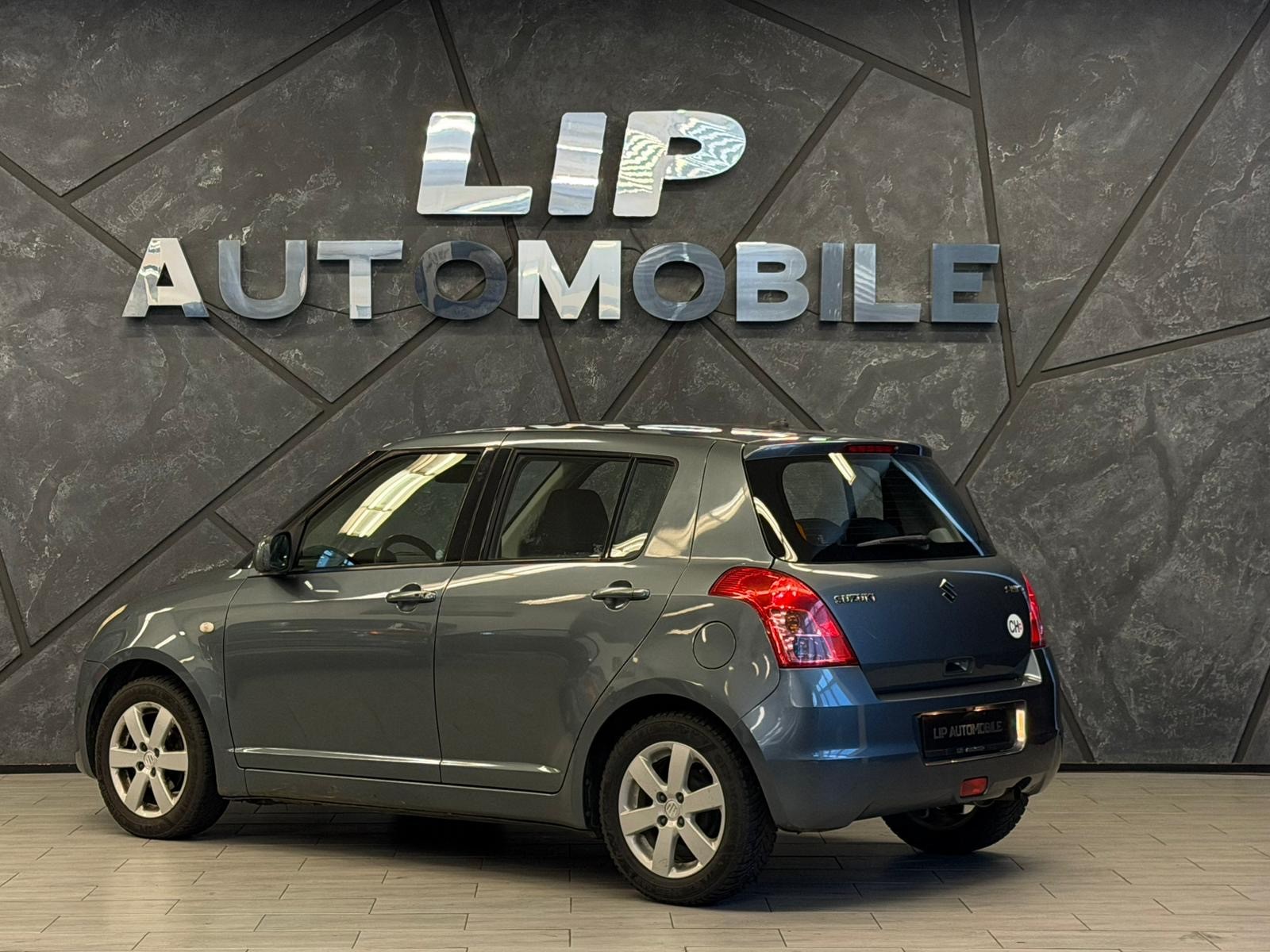 SUZUKI Swift 1.3i 16V GL Top-image-7