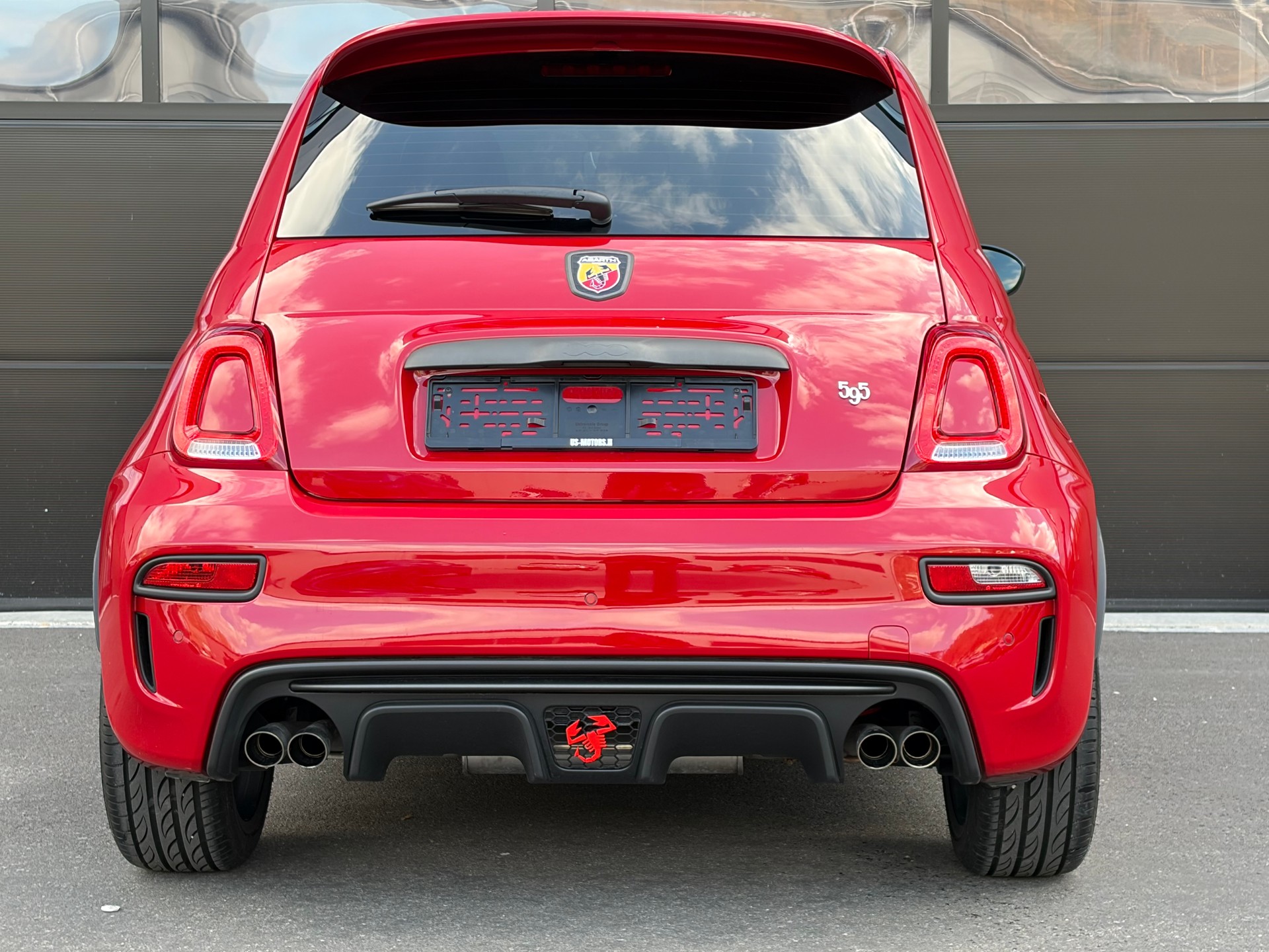 FIAT 595 1.4 16V Turbo Abarth 595 Grand Prix Edition-image-5