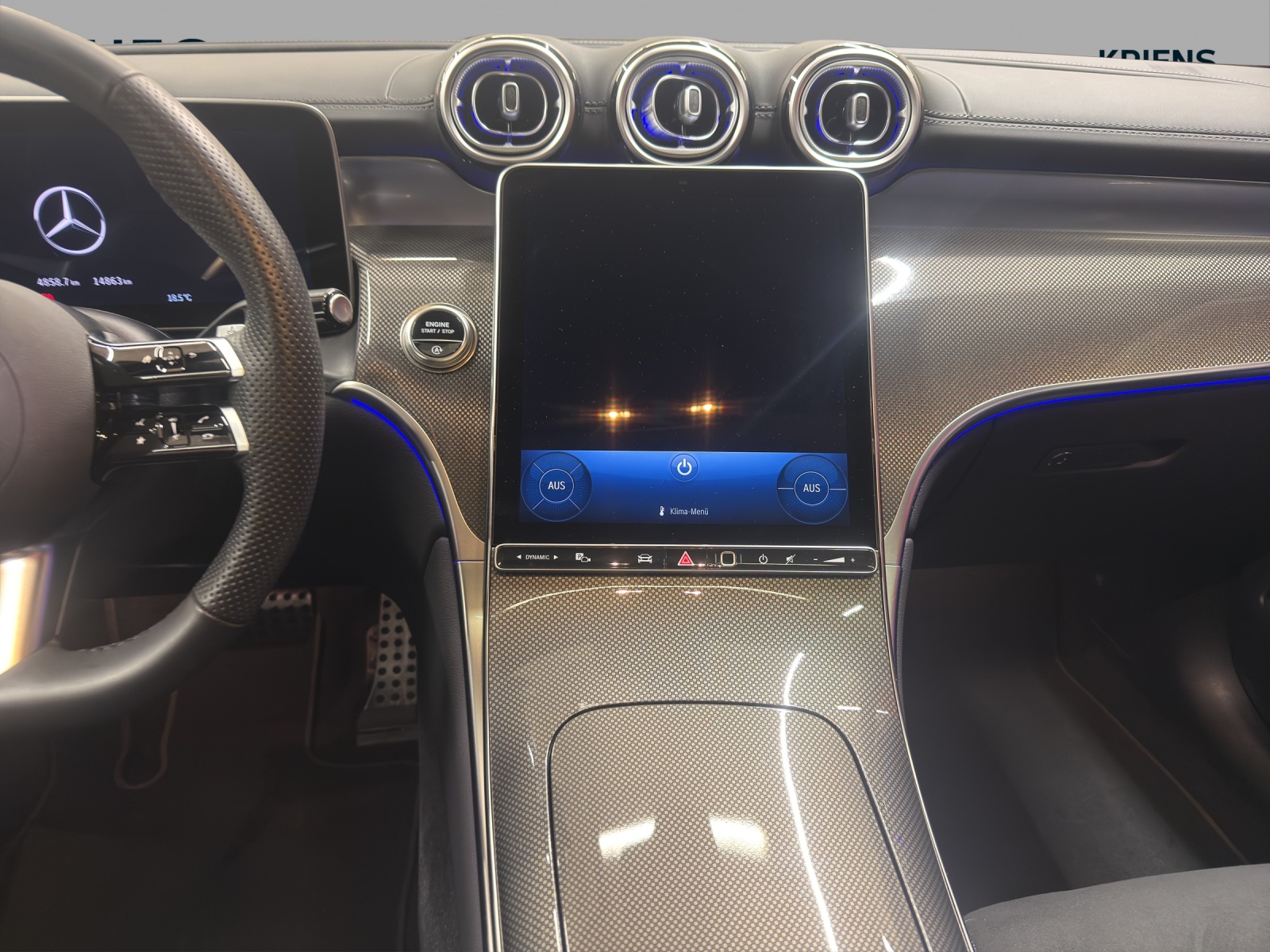 MERCEDES-BENZ GLC 300 4M - AMG - Coupé / 360 Grad Kamera / Panorama-Dach / DIGITAL Light-image-11