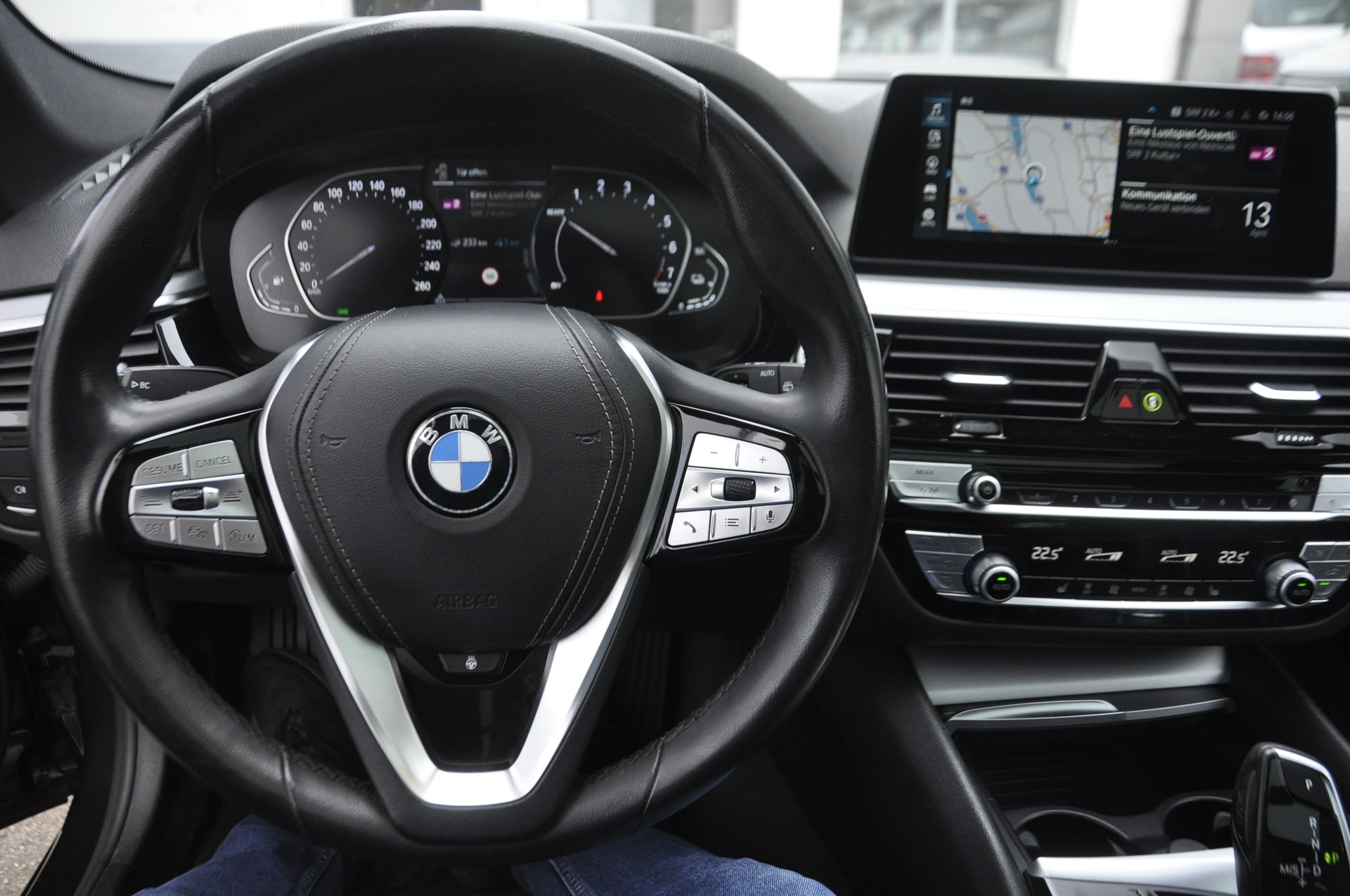 BMW 530e xDrive Touring Steptronic I Anhängerkupplung-image-9