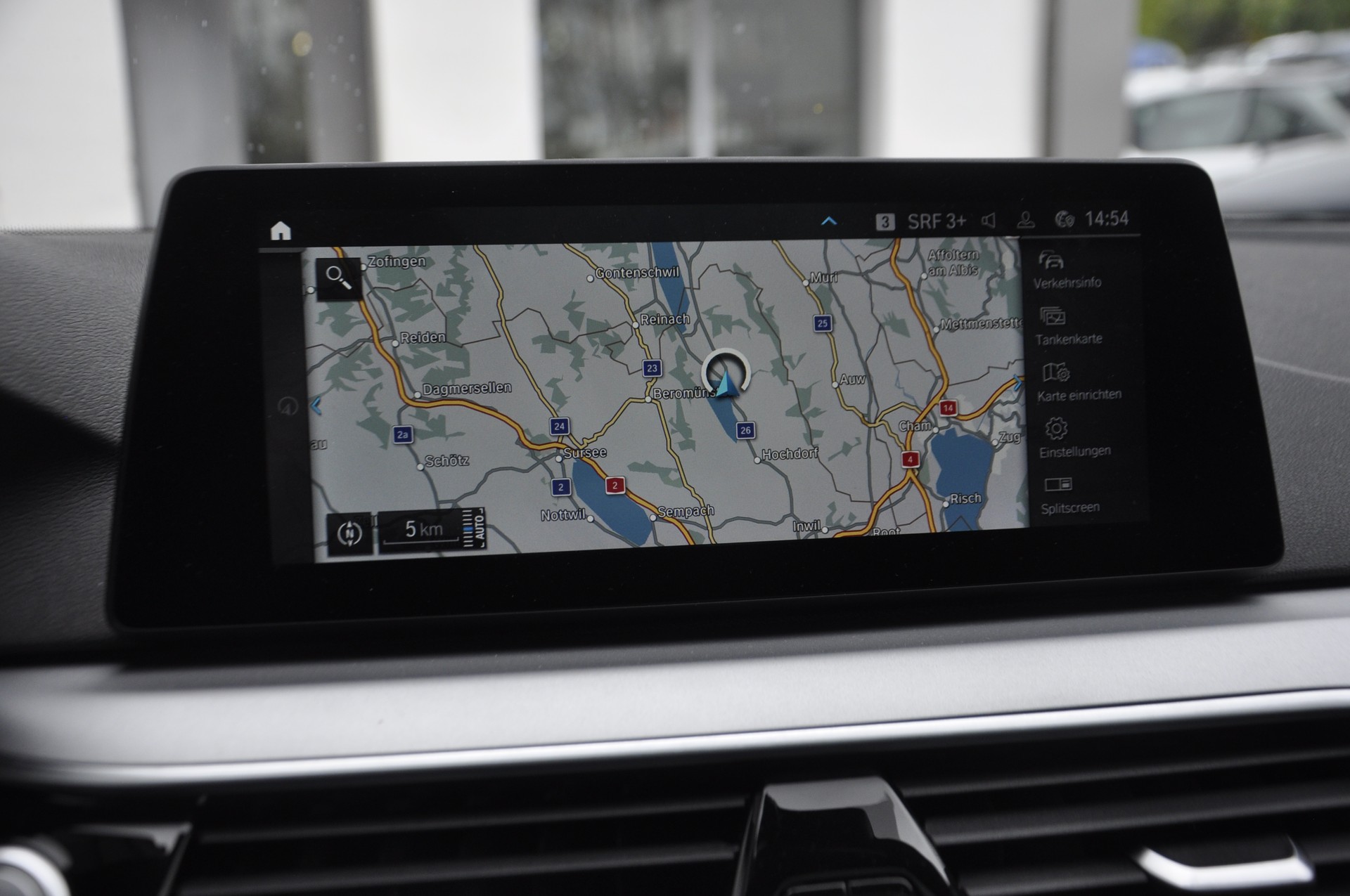 BMW 530e xDrive Touring Steptronic I Anhängerkupplung-image-11