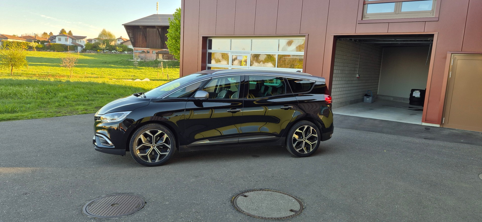 RENAULT Grand Scénic 1.3 16V Turbo Black Edition EDC