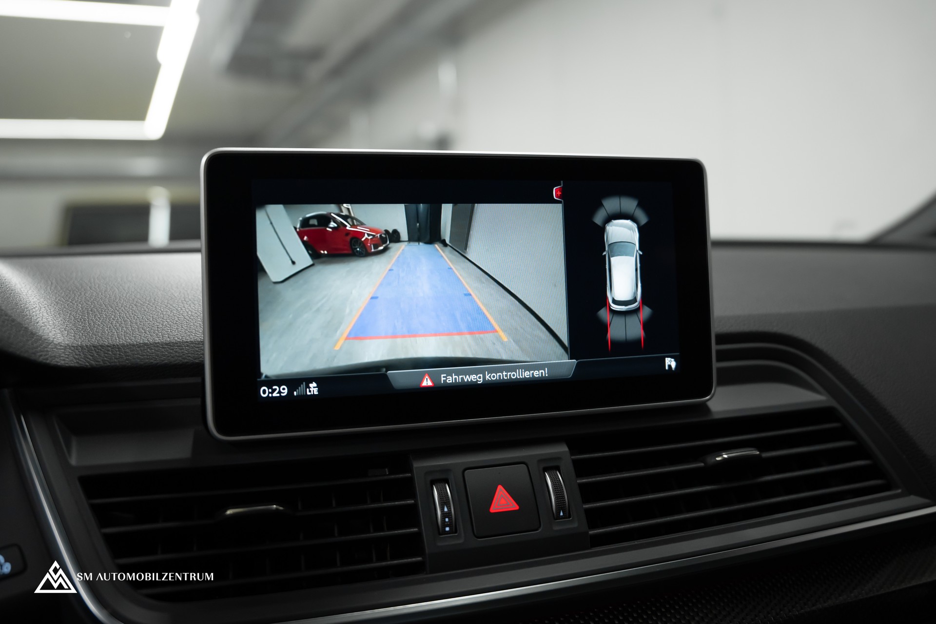 AUDI SQ5 3.0 V6 TFSI quattro T-Tronic / Panorama / Head-Up / Bang & Olufsen / Rautensteppung / Matrix LED-image-34