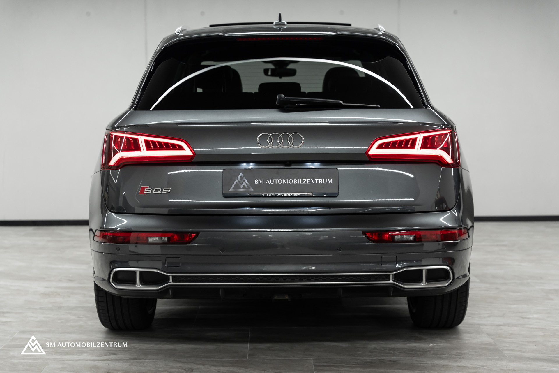 AUDI SQ5 3.0 V6 TFSI quattro T-Tronic / Panorama / Head-Up / Bang & Olufsen / Rautensteppung / Matrix LED-image-11