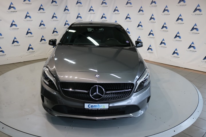 MERCEDES-BENZ A 200 Night Star 7G-DCT-image-8