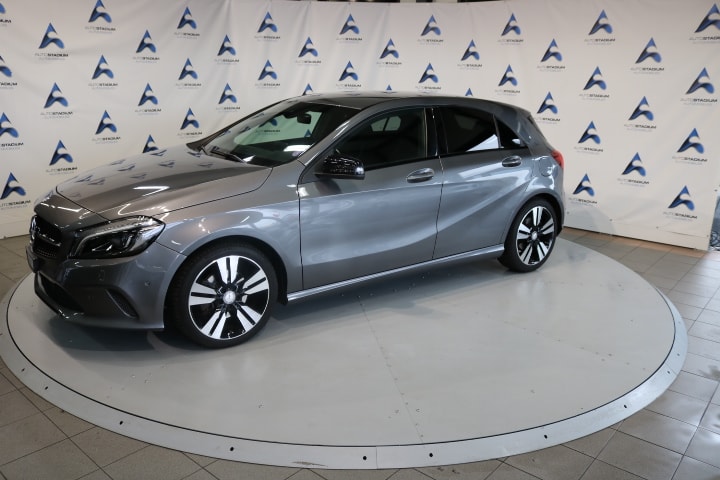 MERCEDES-BENZ A 200 Night Star 7G-DCT-image-11