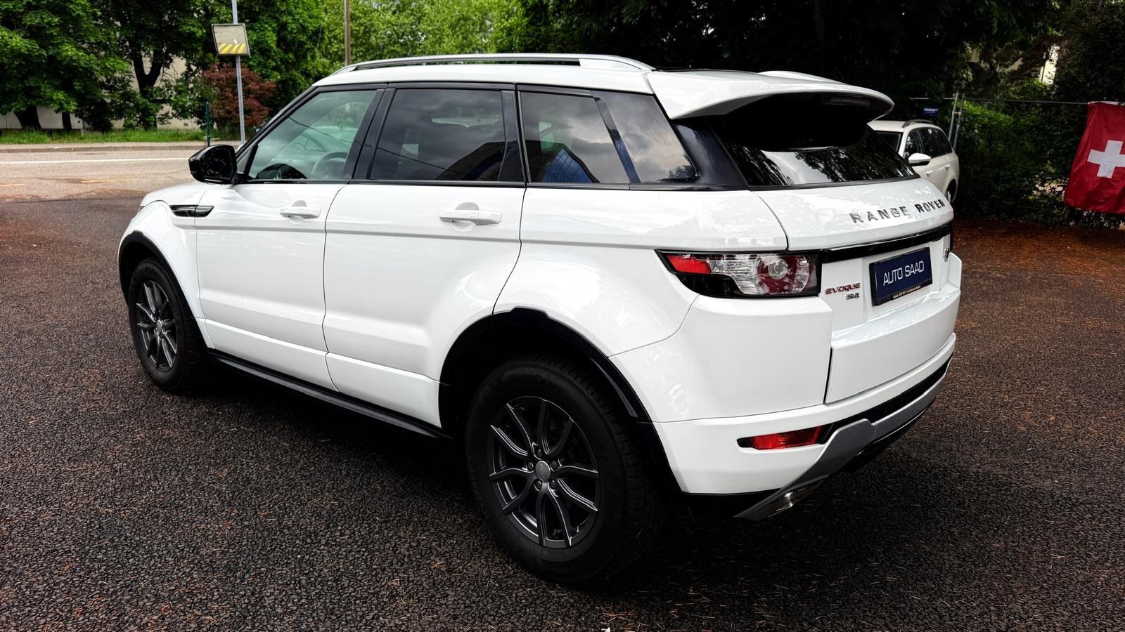 LAND ROVER Range Rover Evoque 2.0 Si4 Prestige AT9-image-4