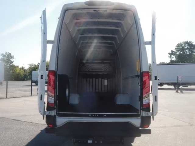 IVECO 70 C 18H A8-image-4
