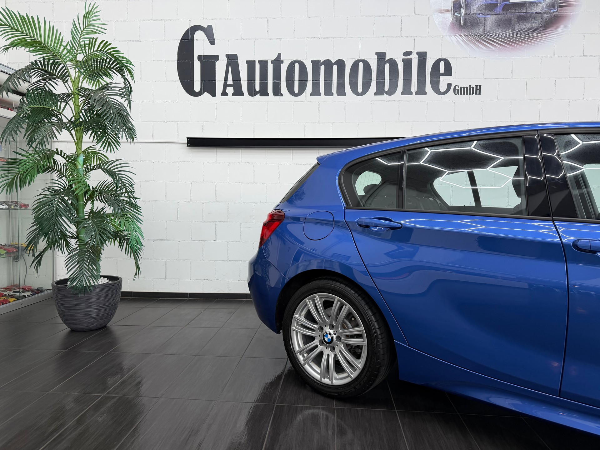 BMW 118d M Sport Line⭐️-showroom-element-3