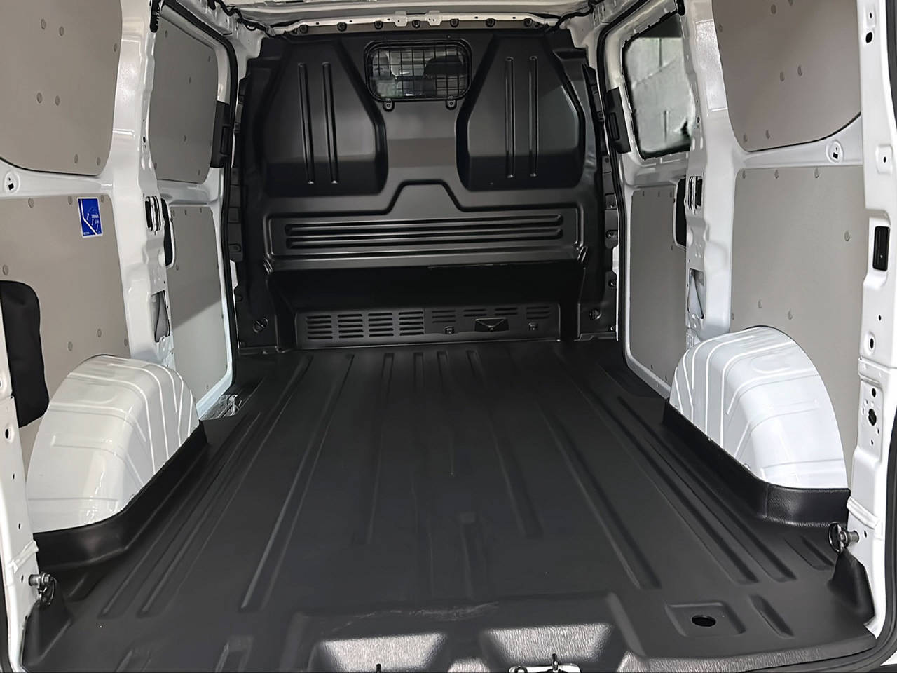 FORD Transit Custom Van 320 L1 2.0 EcoBlue 136 Trend-image-11