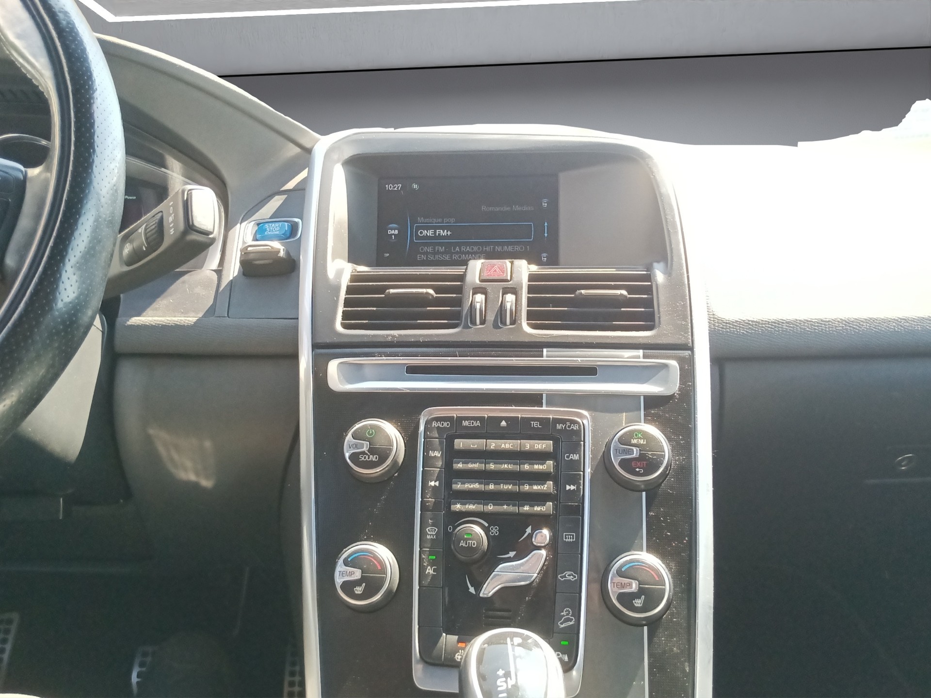 VOLVO XC60 3.0 T6 Summum R-Design AWD Polestar-image-13