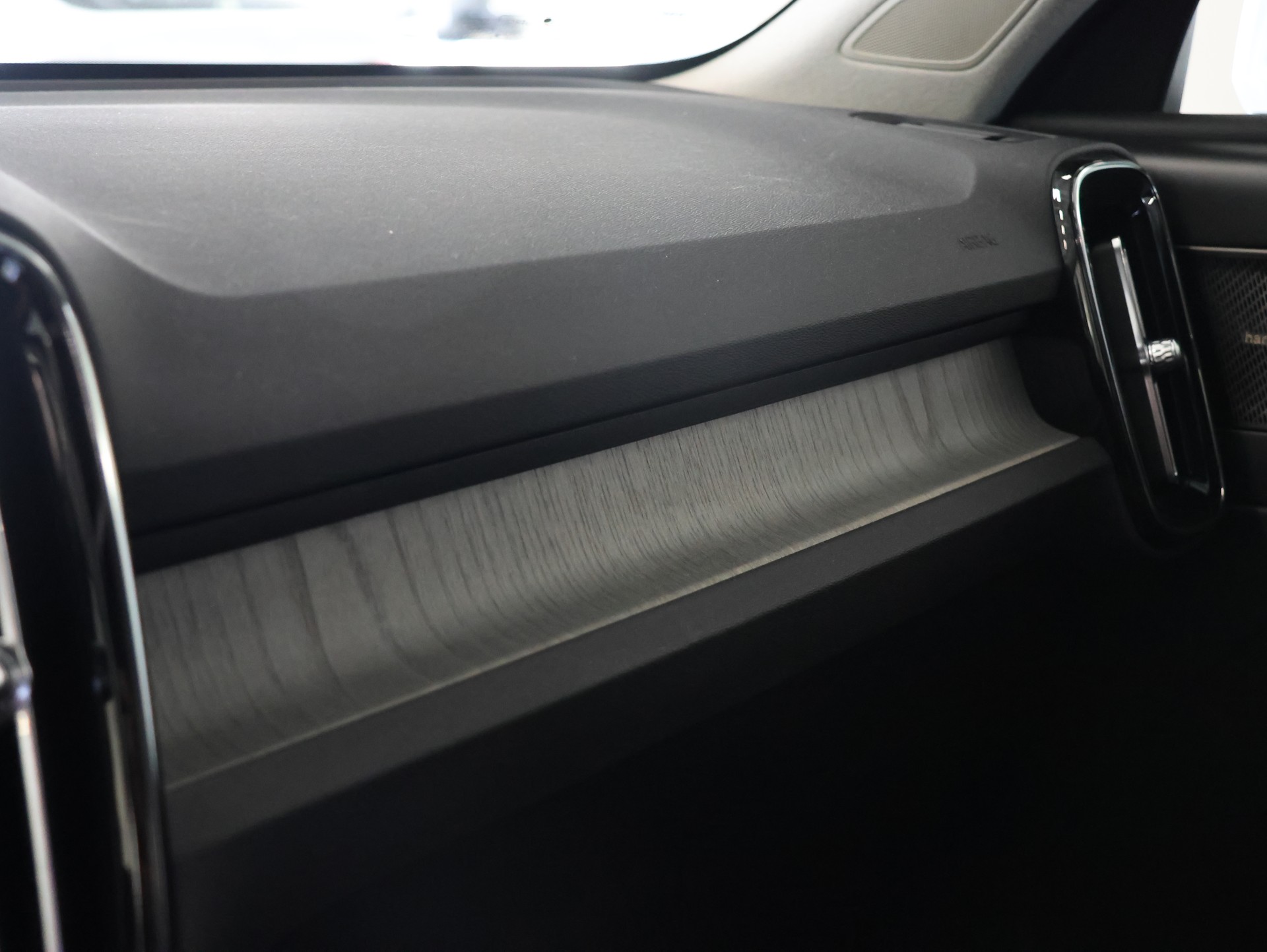 VOLVO XC40 T4 AWD Inscription Geartronic *Panorama*Harman/Kardon*360°*-image-28