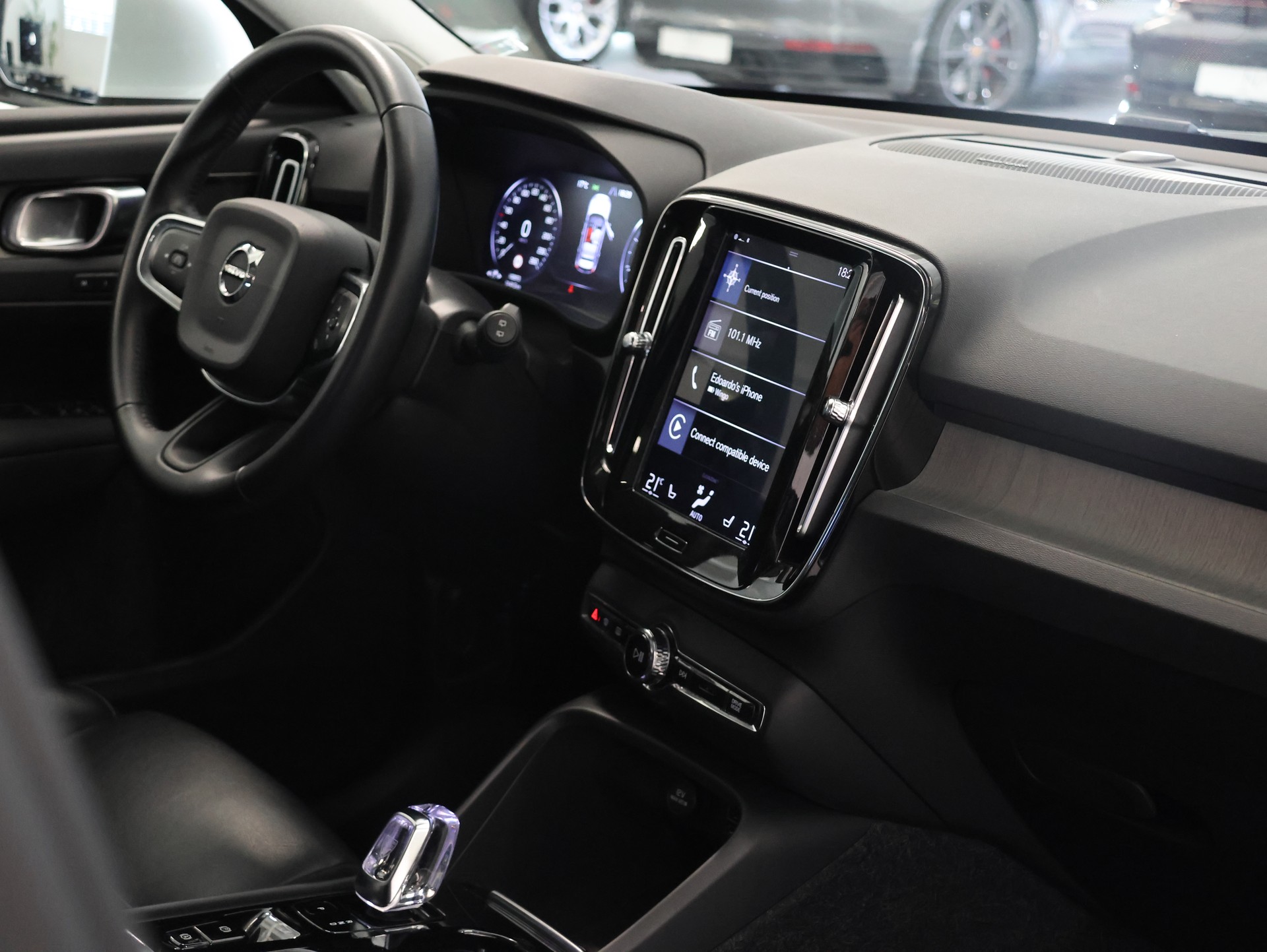 VOLVO XC40 T4 AWD Inscription Geartronic *Panorama*Harman/Kardon*360°*-image-22