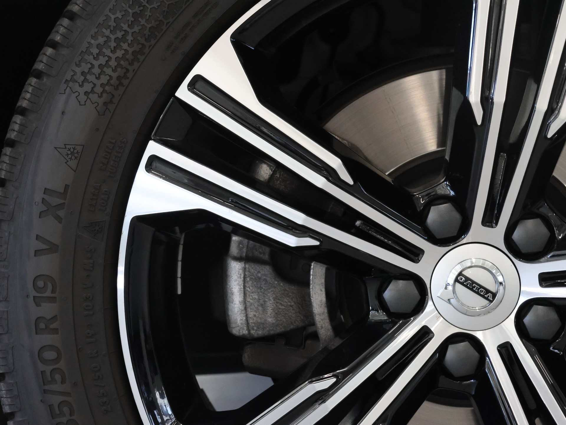 VOLVO XC40 T4 AWD Inscription Geartronic *Panorama*Harman/Kardon*360°*-image-8