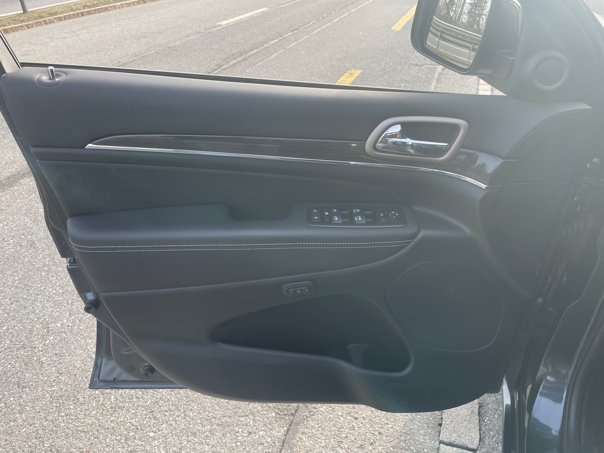 JEEP Grand Cherokee 3.0 CRD Overland Automatic-image-10