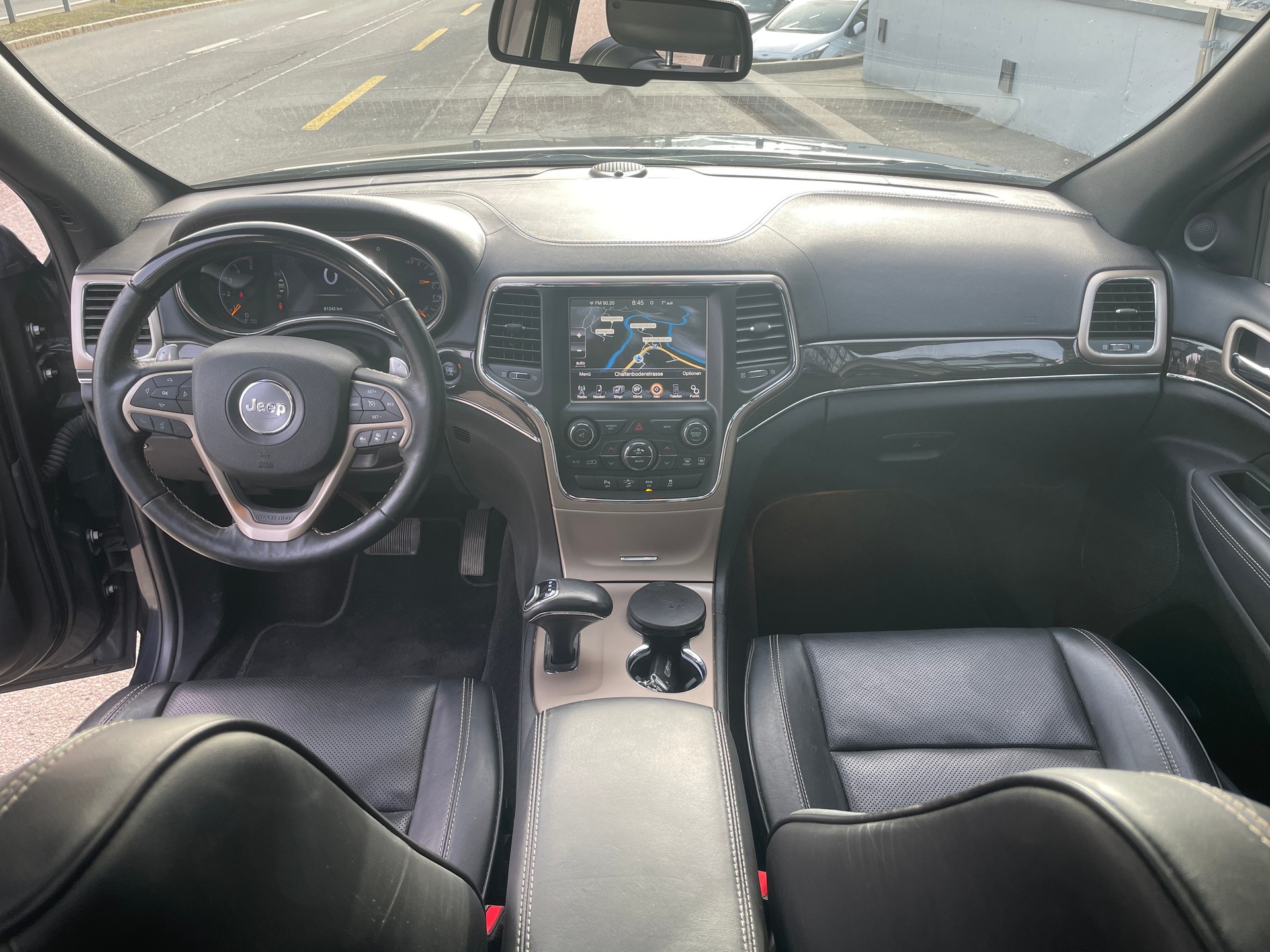 JEEP Grand Cherokee 3.0 CRD Overland Automatic-image-19