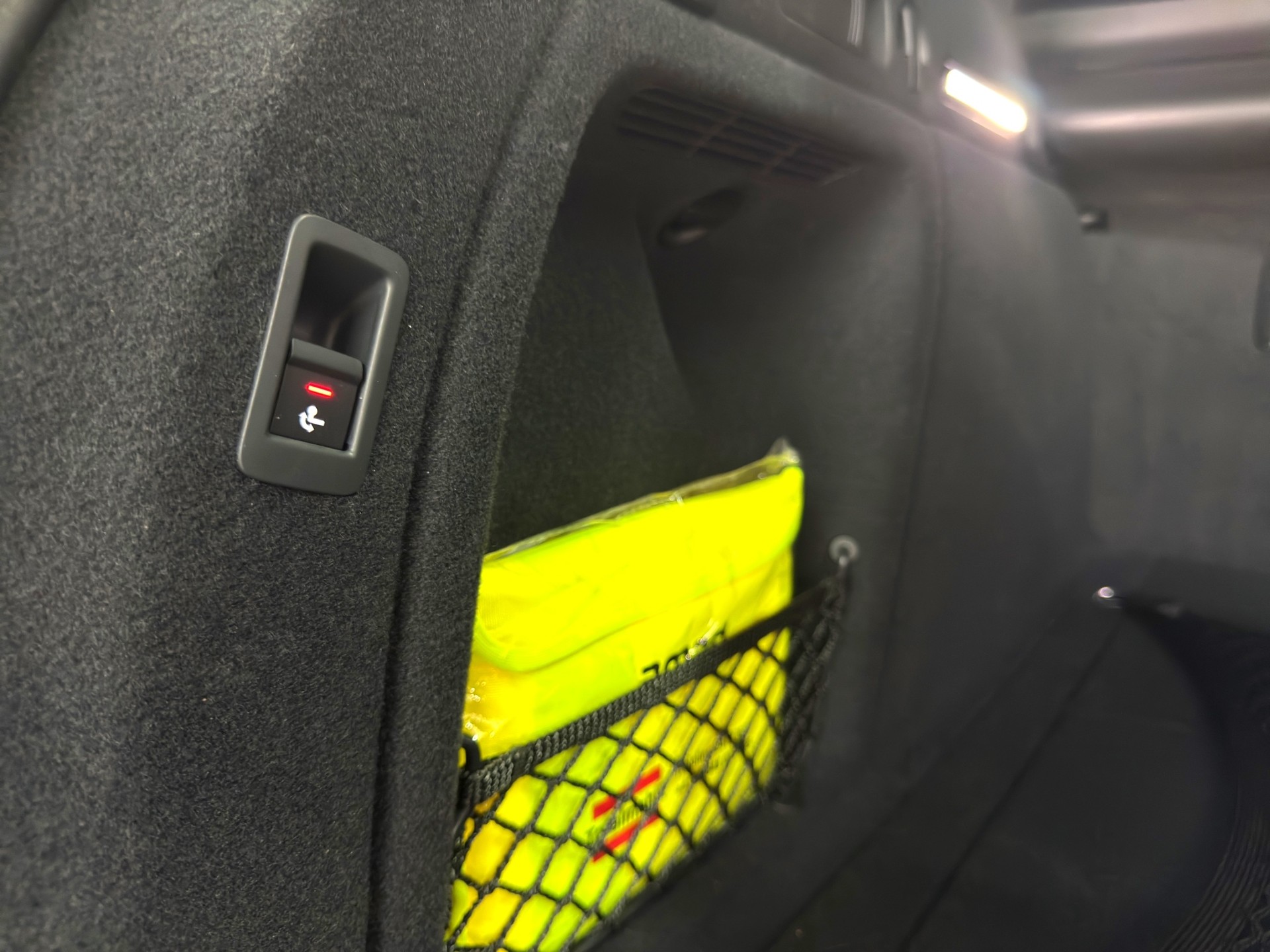 AUDI RS4 Avant quattro Competition plus tiptronic-image-26