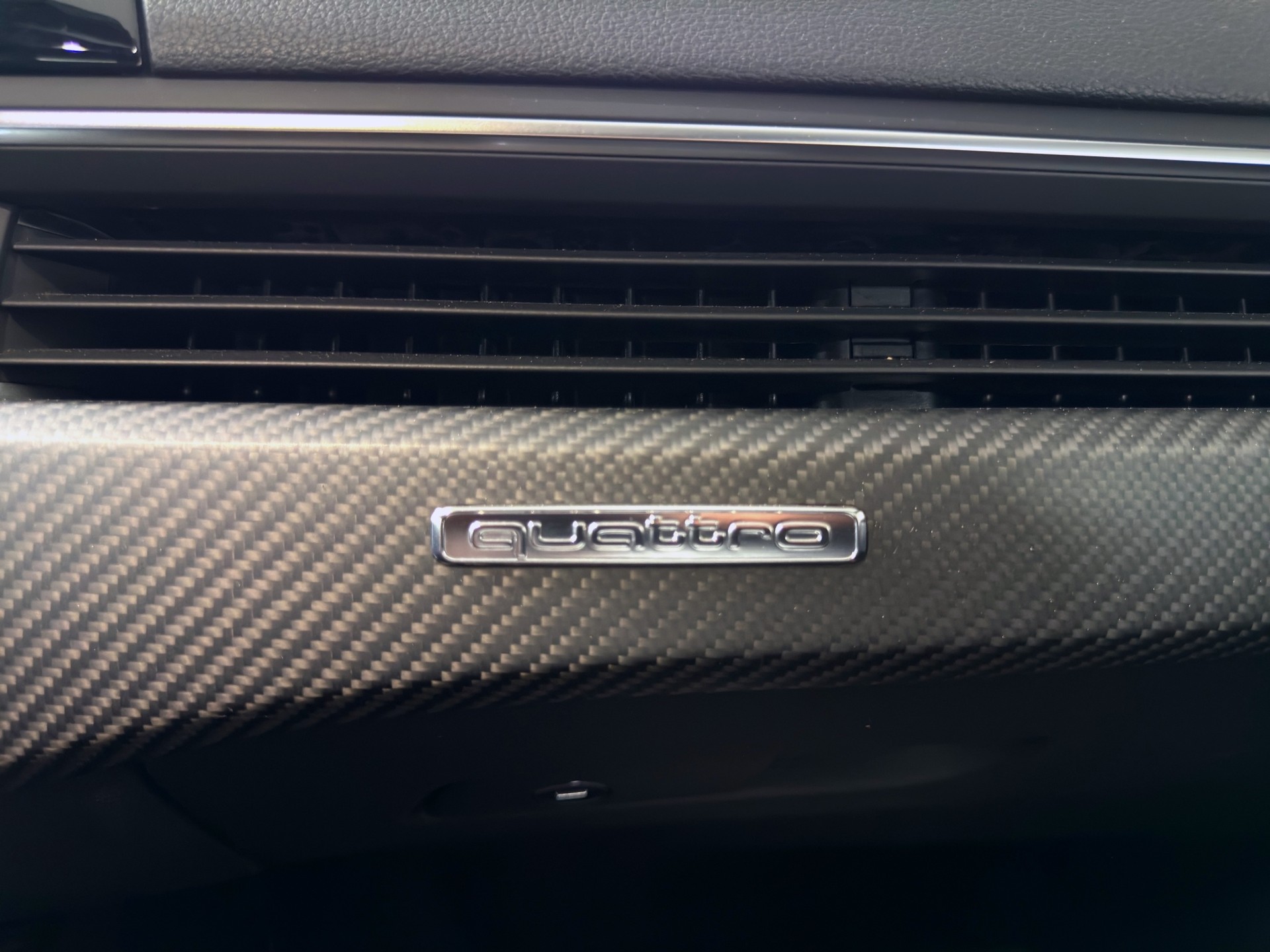 AUDI RS4 Avant quattro Competition plus tiptronic-image-24
