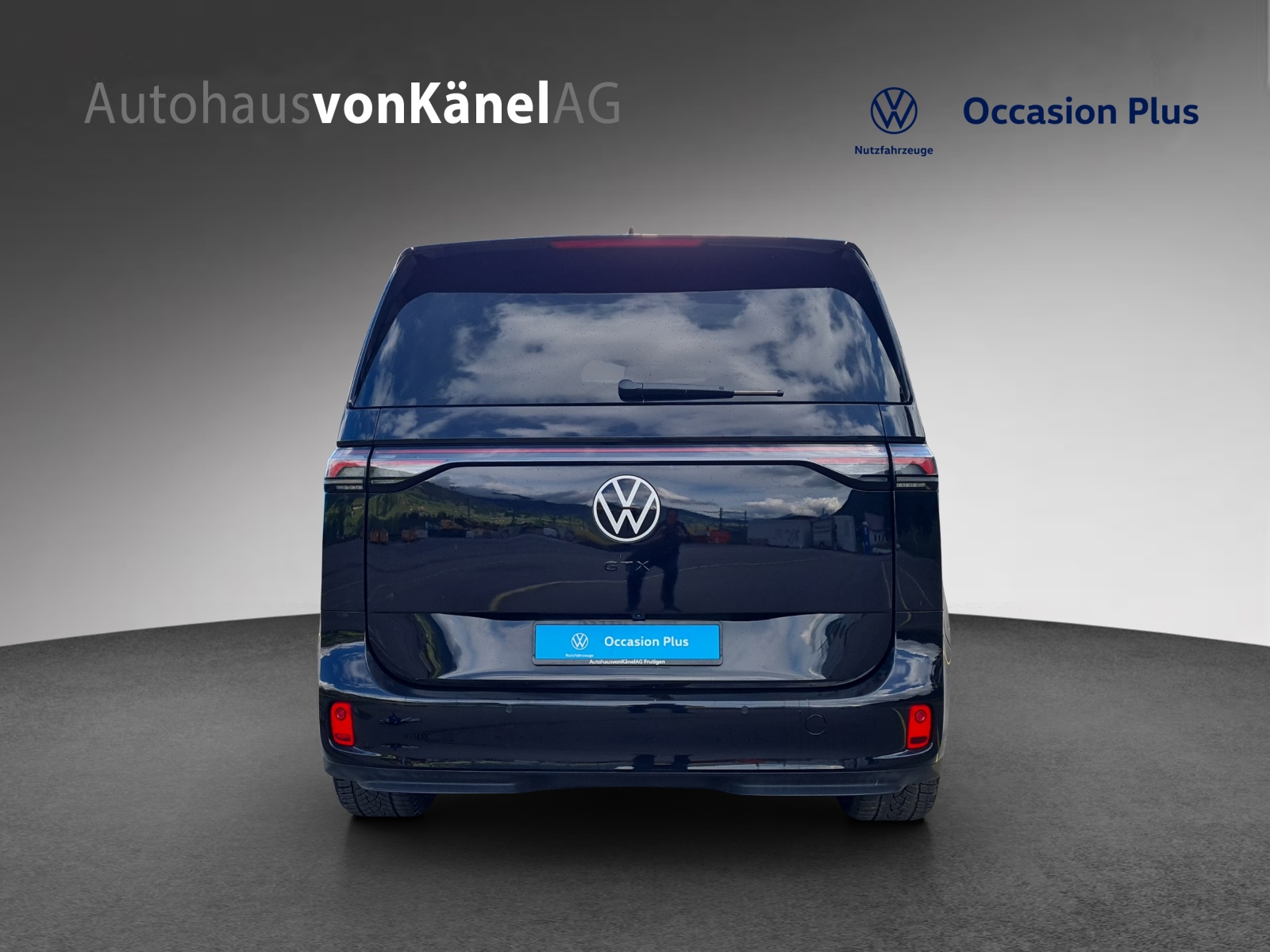 VW ID.Buzz LWB GTX 4 Motion-image-4