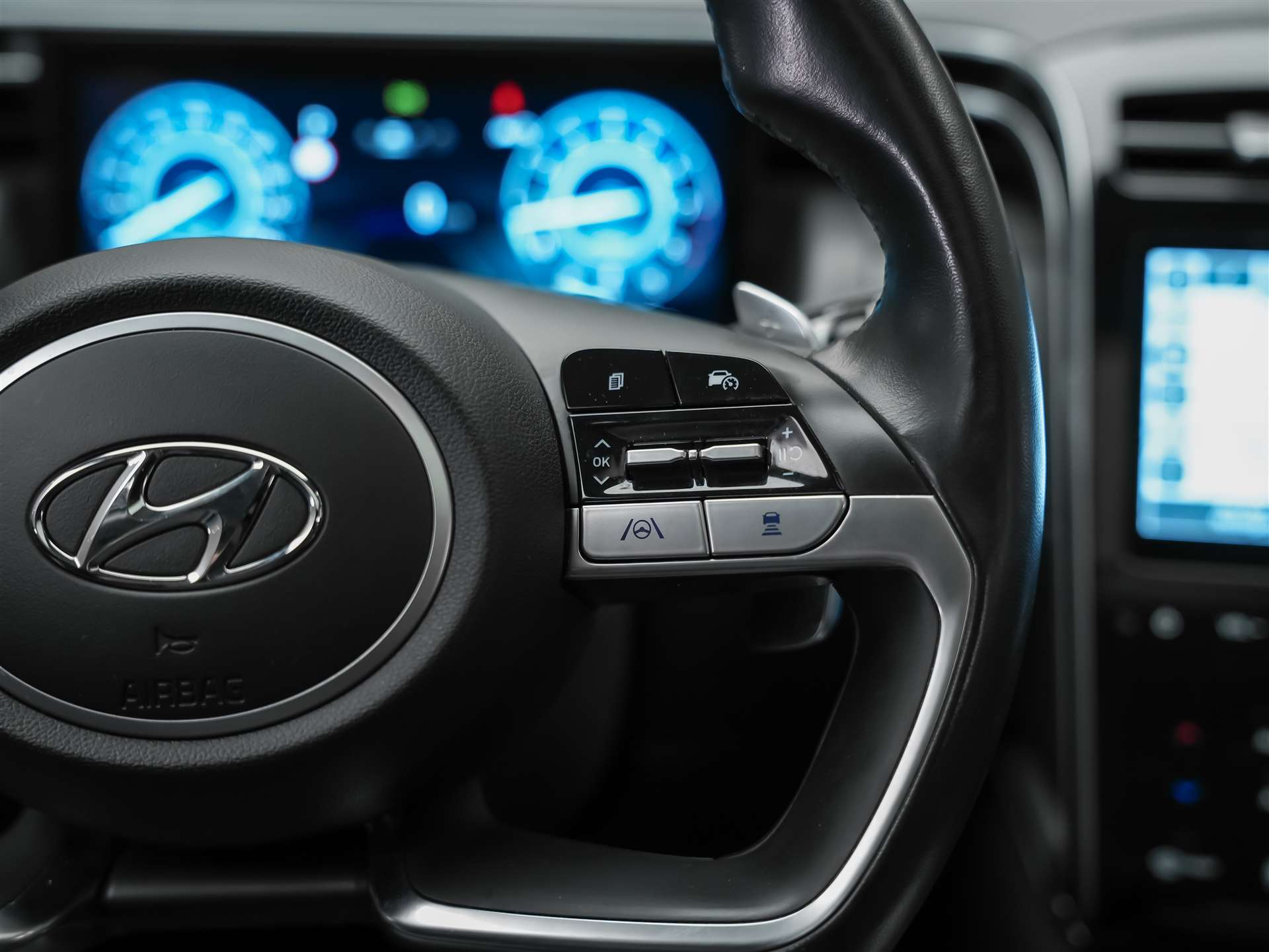 HYUNDAI Tucson 1.6 TGDI Vertex DCT 4WD *CH Auto*Panorama*360° Kamera*Sitzbelüftung*-image-30
