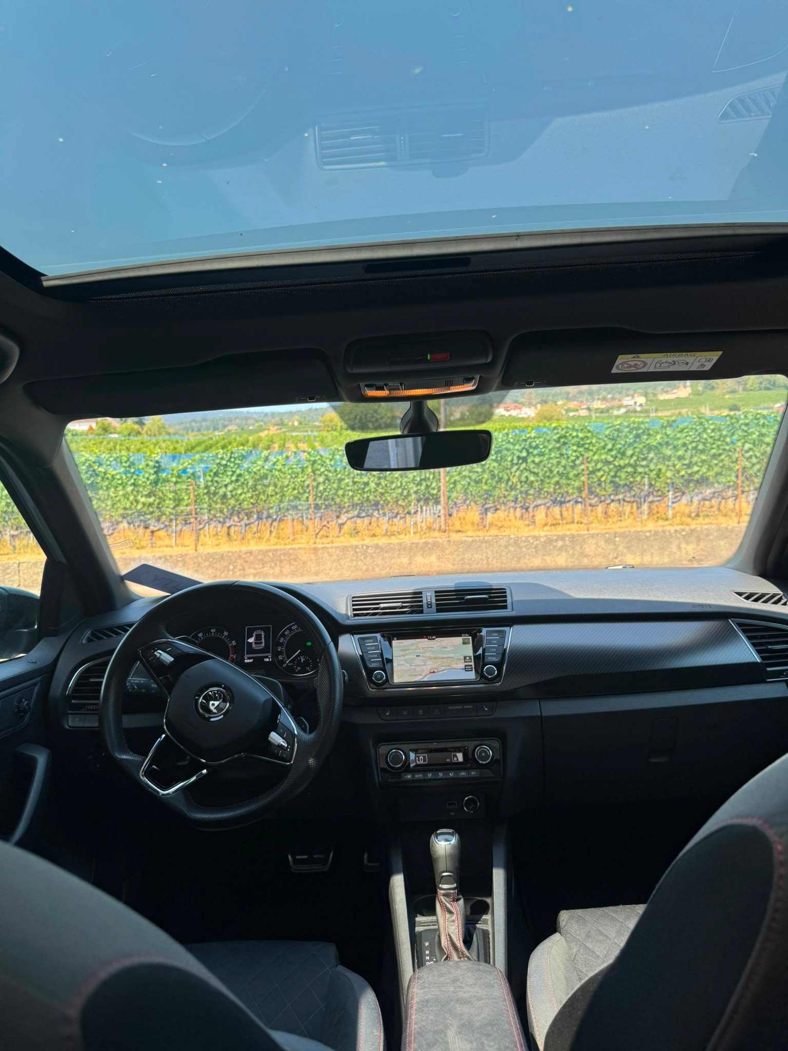 SKODA Fabia 1.0 TSI Monte Carlo DSG-image-9