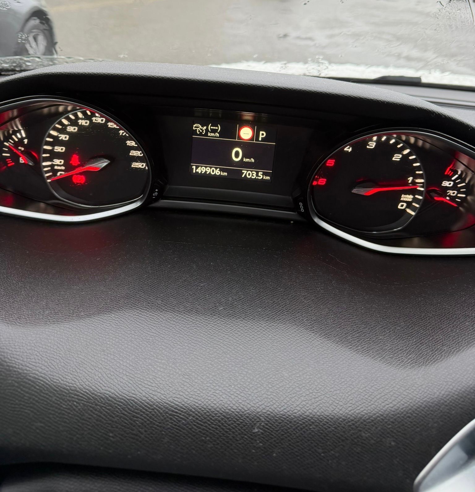 PEUGEOT 308 SW 1.5 BlueHDI Allure EAT8-image-9
