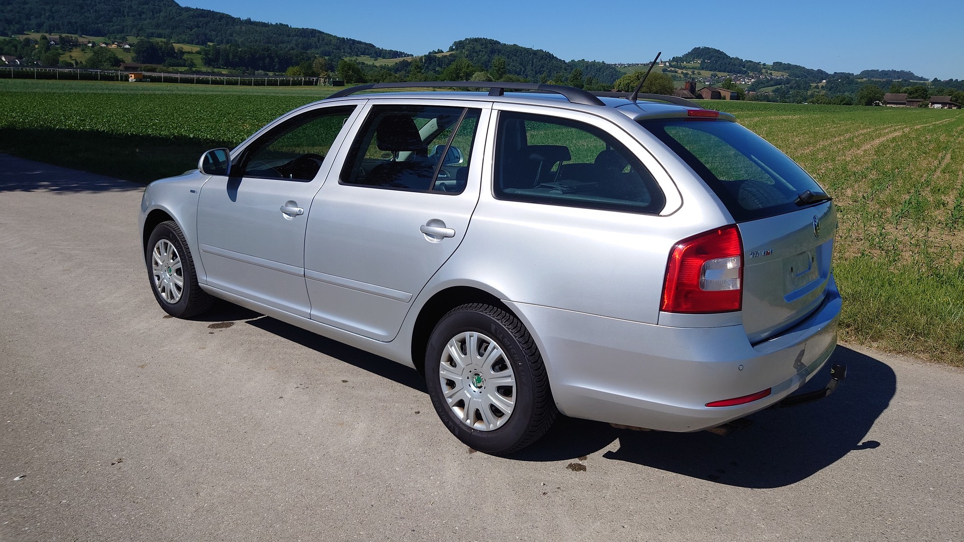 SKODA Octavia Combi 1.6 TDI Ambition 4x4-showroom-element-2