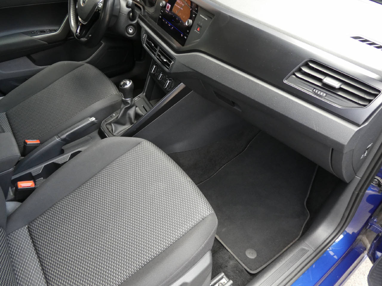 VW Polo 1.0 MPI 80 Value-image-9