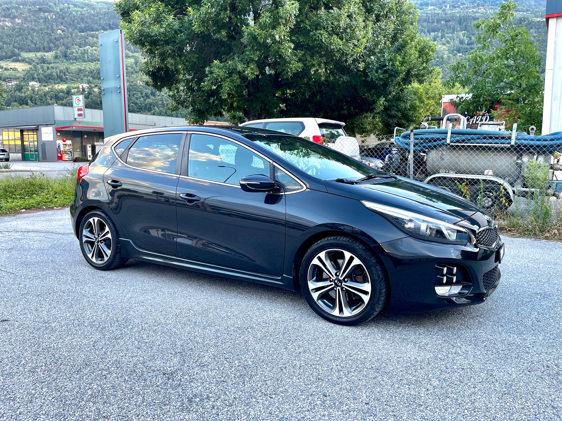 KIA Cee'd 1.6 CRDi Swiss Champion DCT-image-28