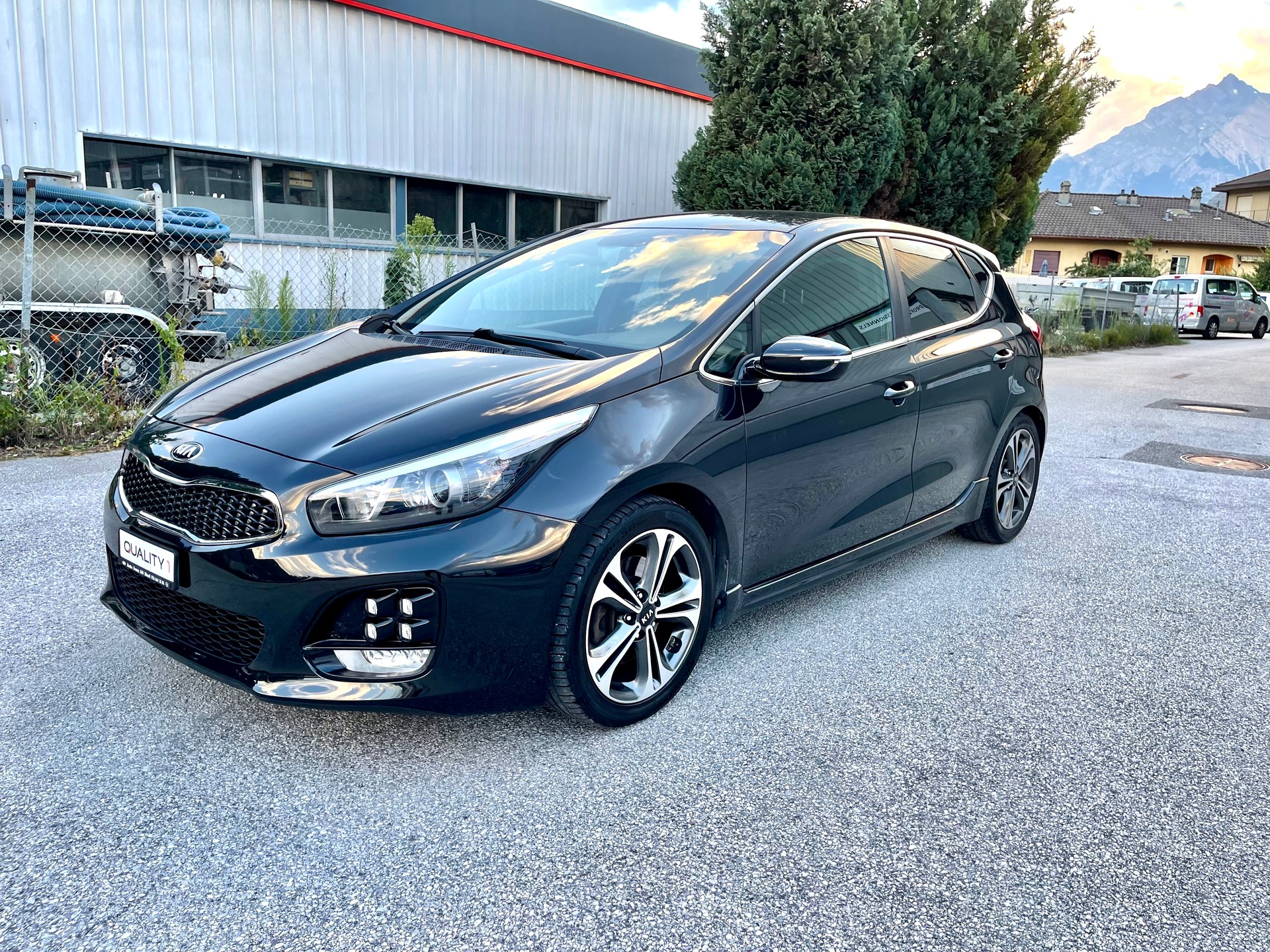 KIA Cee'd 1.6 CRDi Swiss Champion DCT-image-15