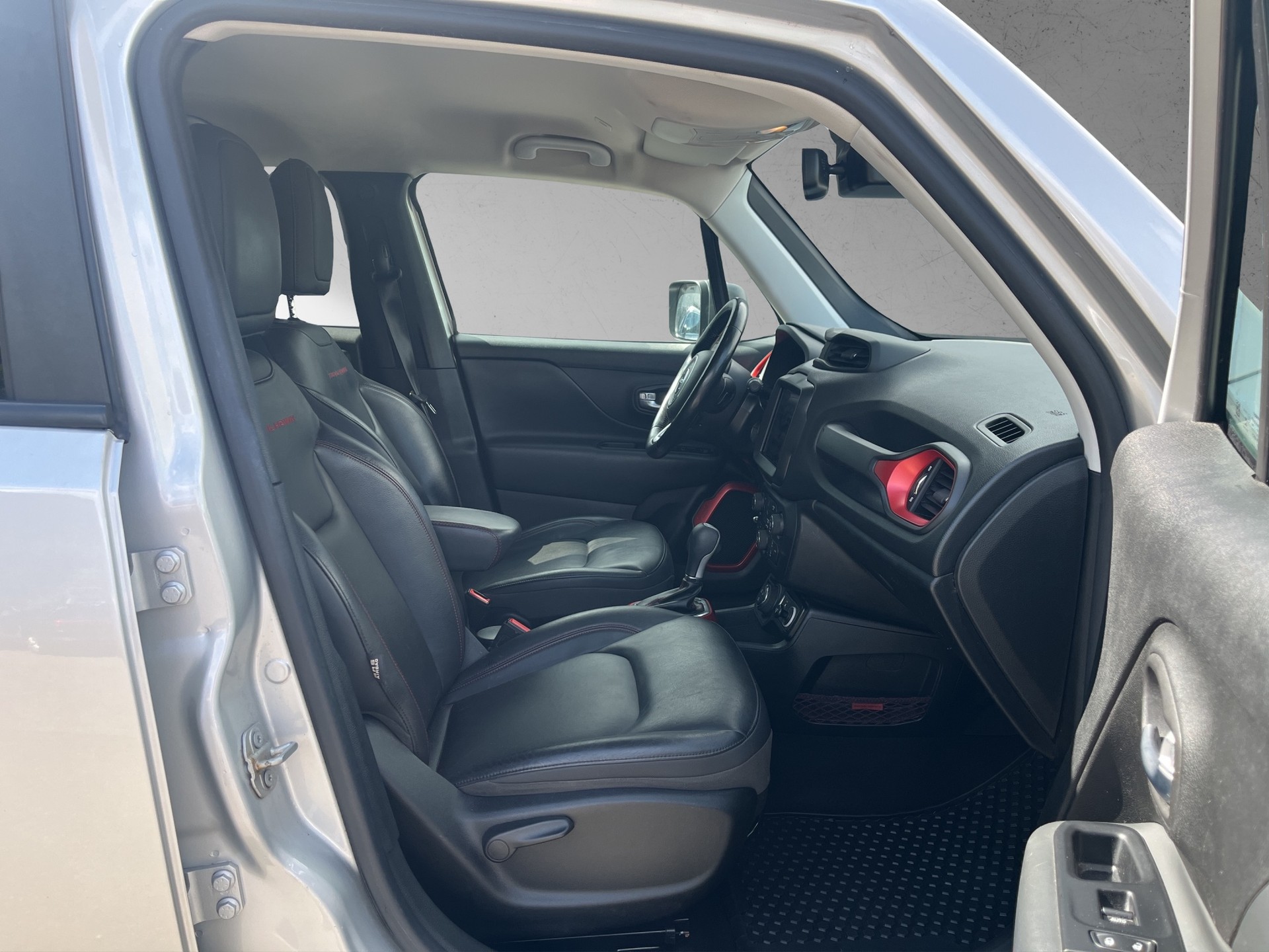 JEEP Renegade 2.0 MJ Trailhawk AWD + Low Range 9ATX-image-6