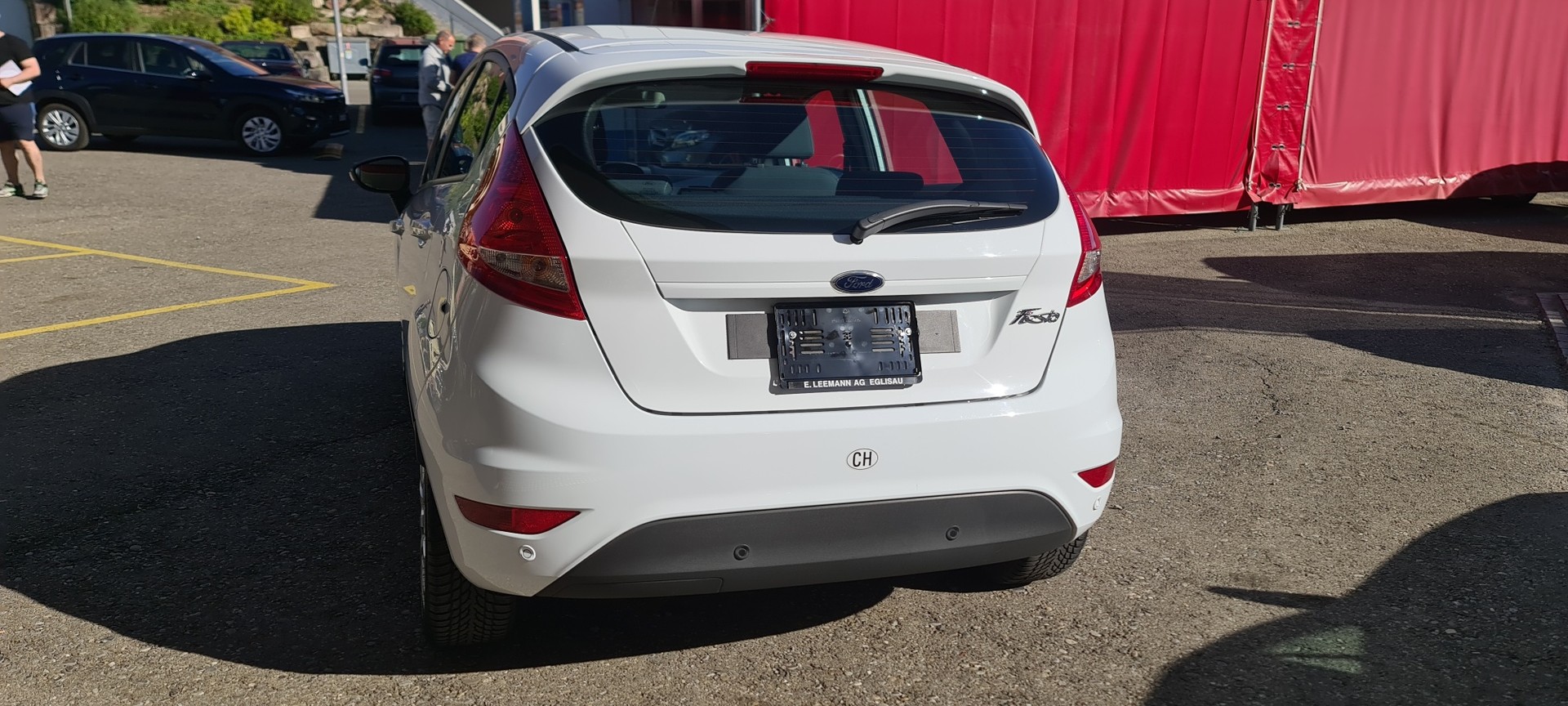 FORD Fiesta 1.4 16V Titanium Automatic-showroom-element-3