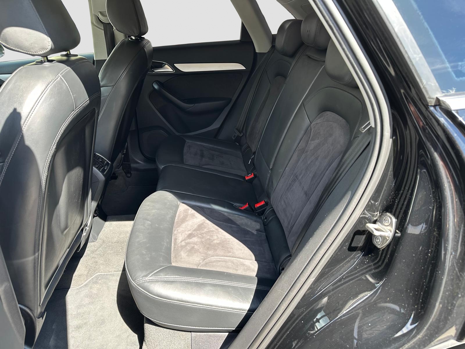 AUDI Q3 2.0 TDI quattro S-tronic-image-8