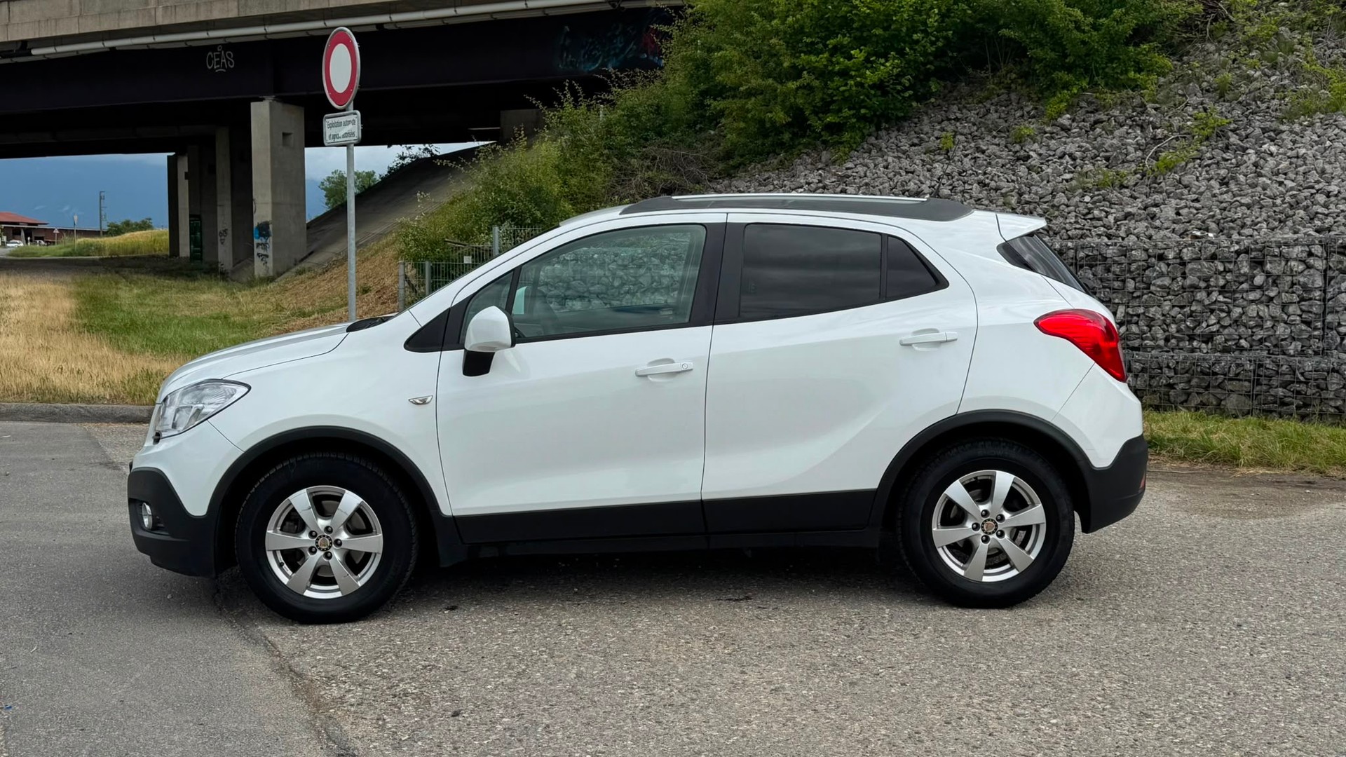 OPEL Mokka 1.7 CDTi Enjoy 2WD Automatic-image-2