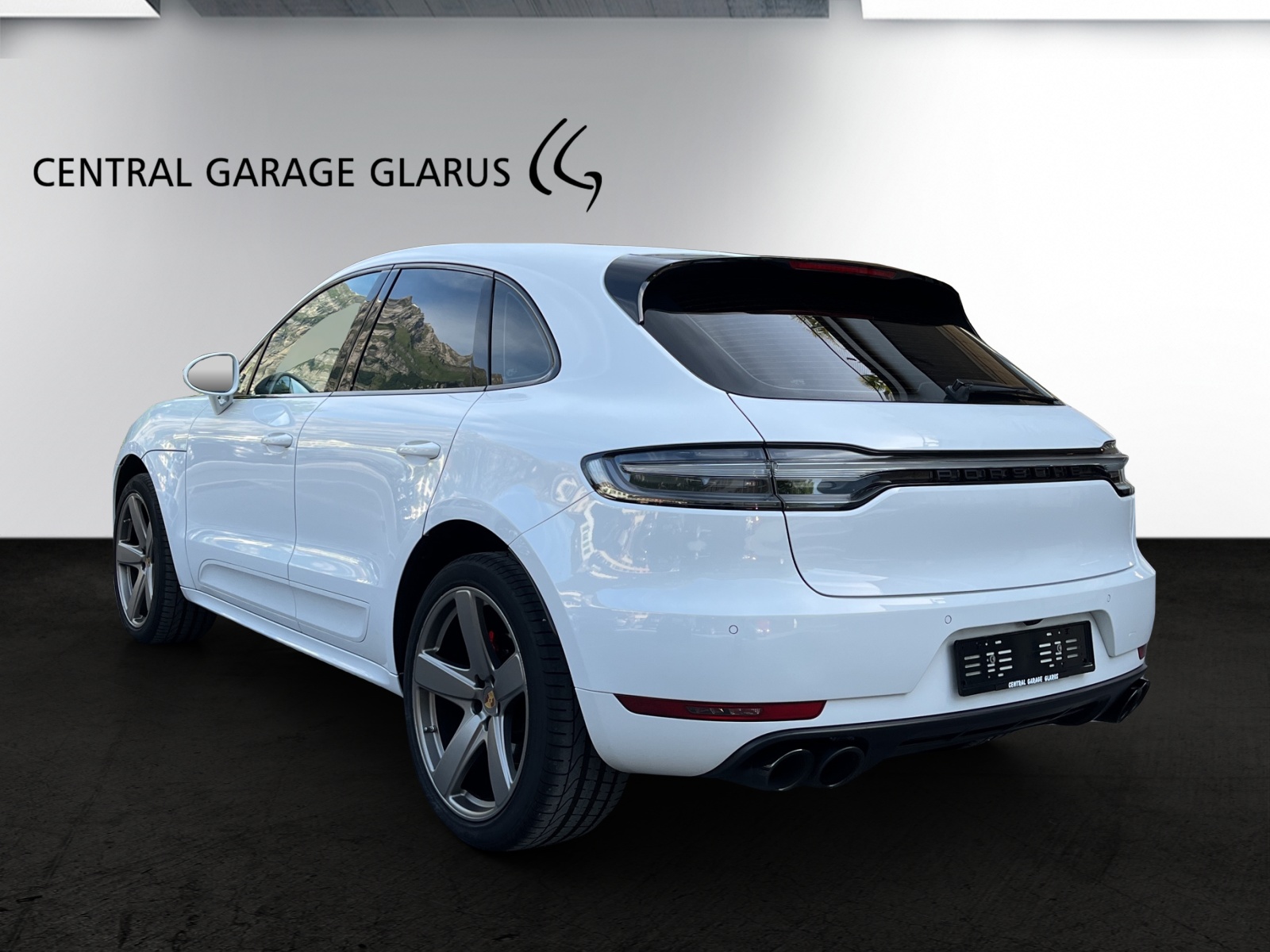 PORSCHE Macan GTS PDK-image-6