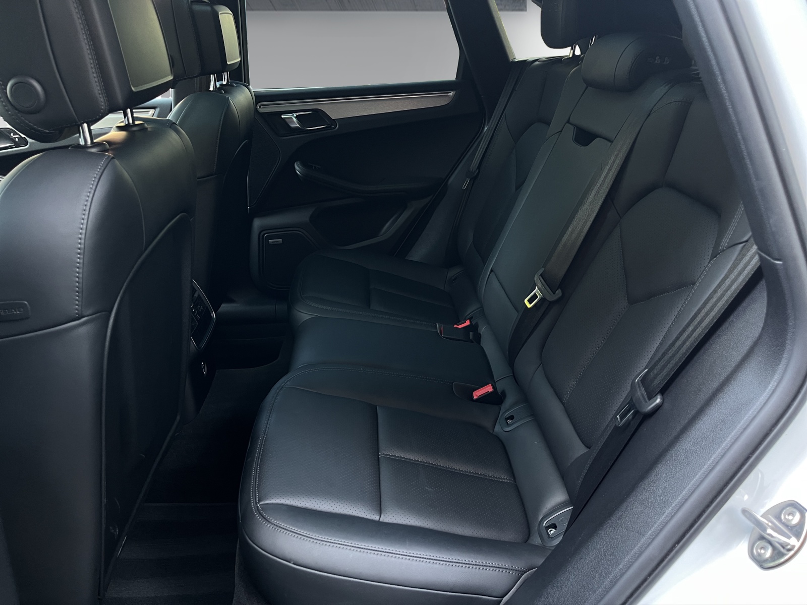 PORSCHE Macan GTS PDK-image-16
