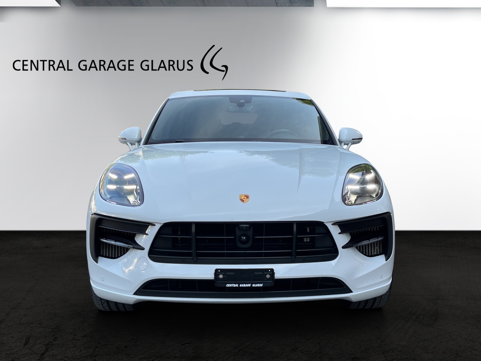PORSCHE Macan GTS PDK-image-2