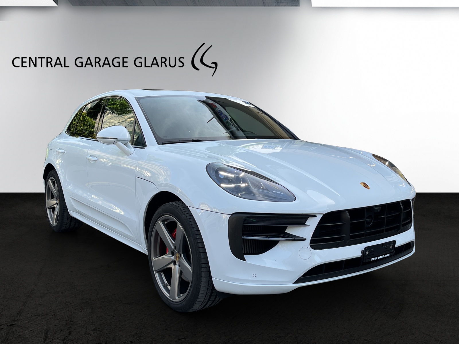PORSCHE Macan GTS PDK-image-1