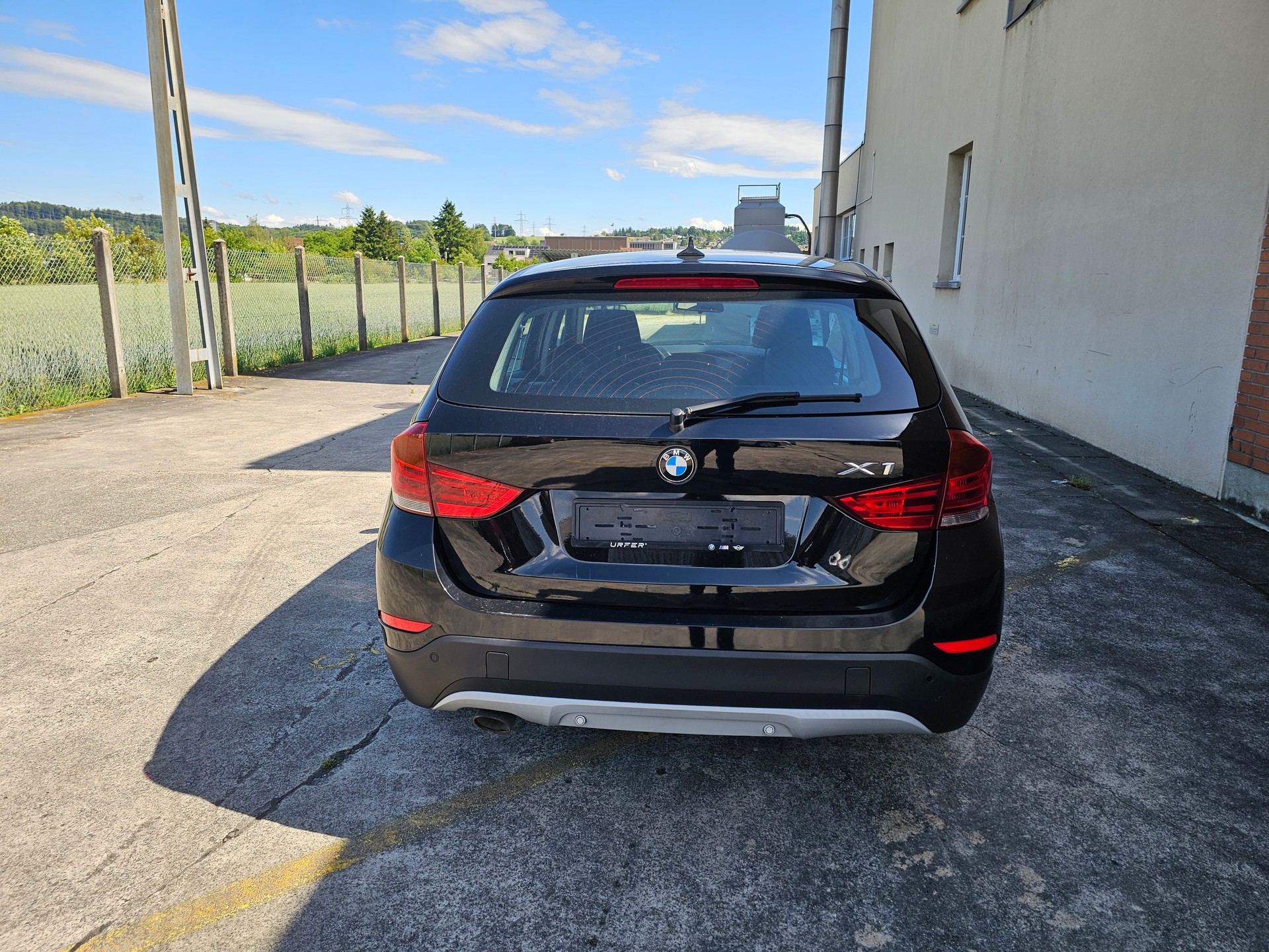 BMW X1 xDrive 18d-image-3