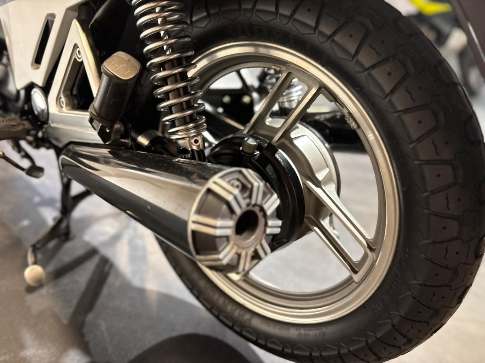 YAMAHA XJ 650 Turbo-image-14