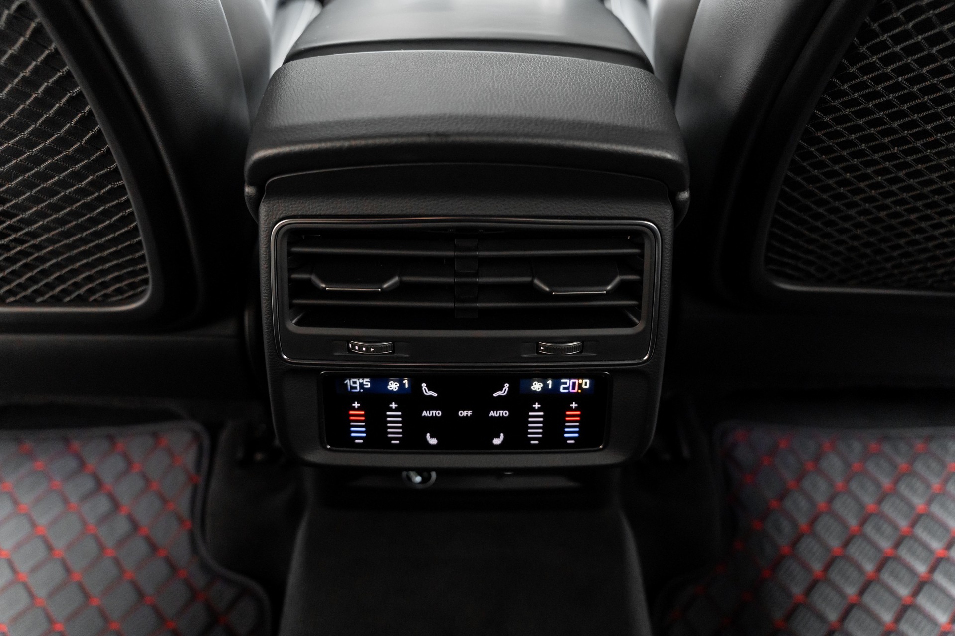 AUDI Q8 50 TDI quattro tiptronic-image-10