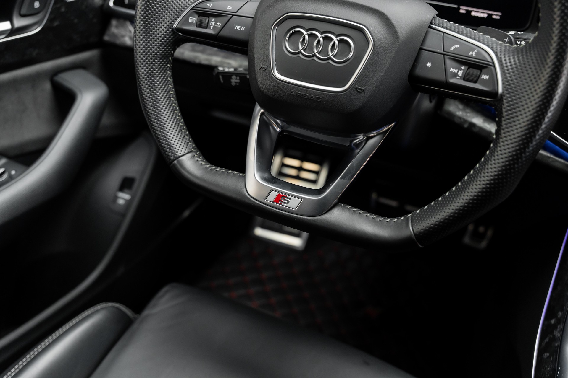 AUDI Q8 50 TDI quattro tiptronic-image-21