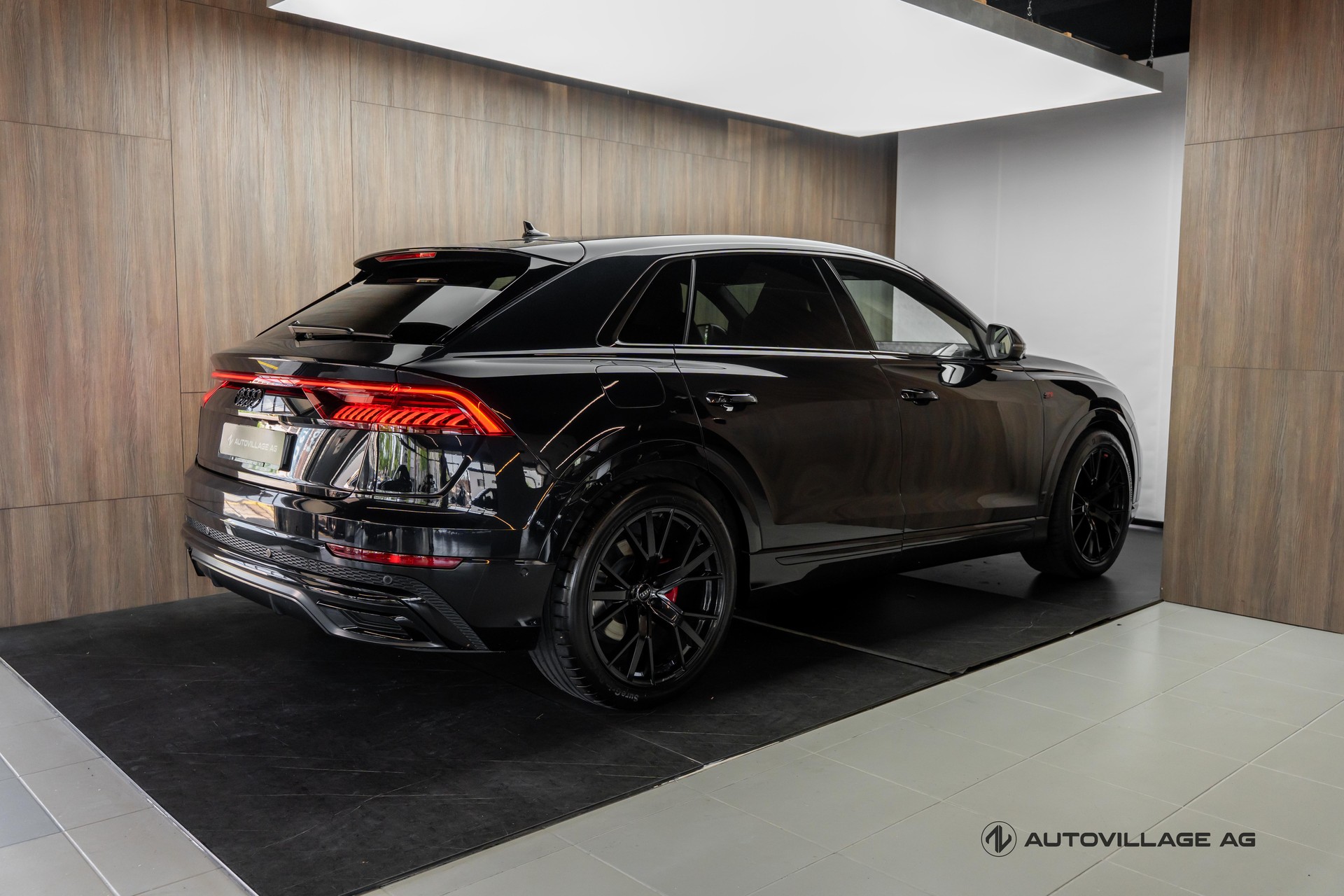 AUDI Q8 50 TDI quattro tiptronic-image-1