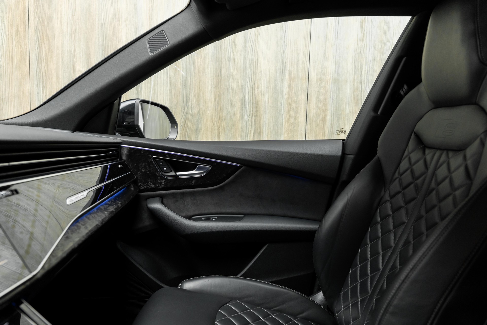 AUDI Q8 50 TDI quattro tiptronic-image-19